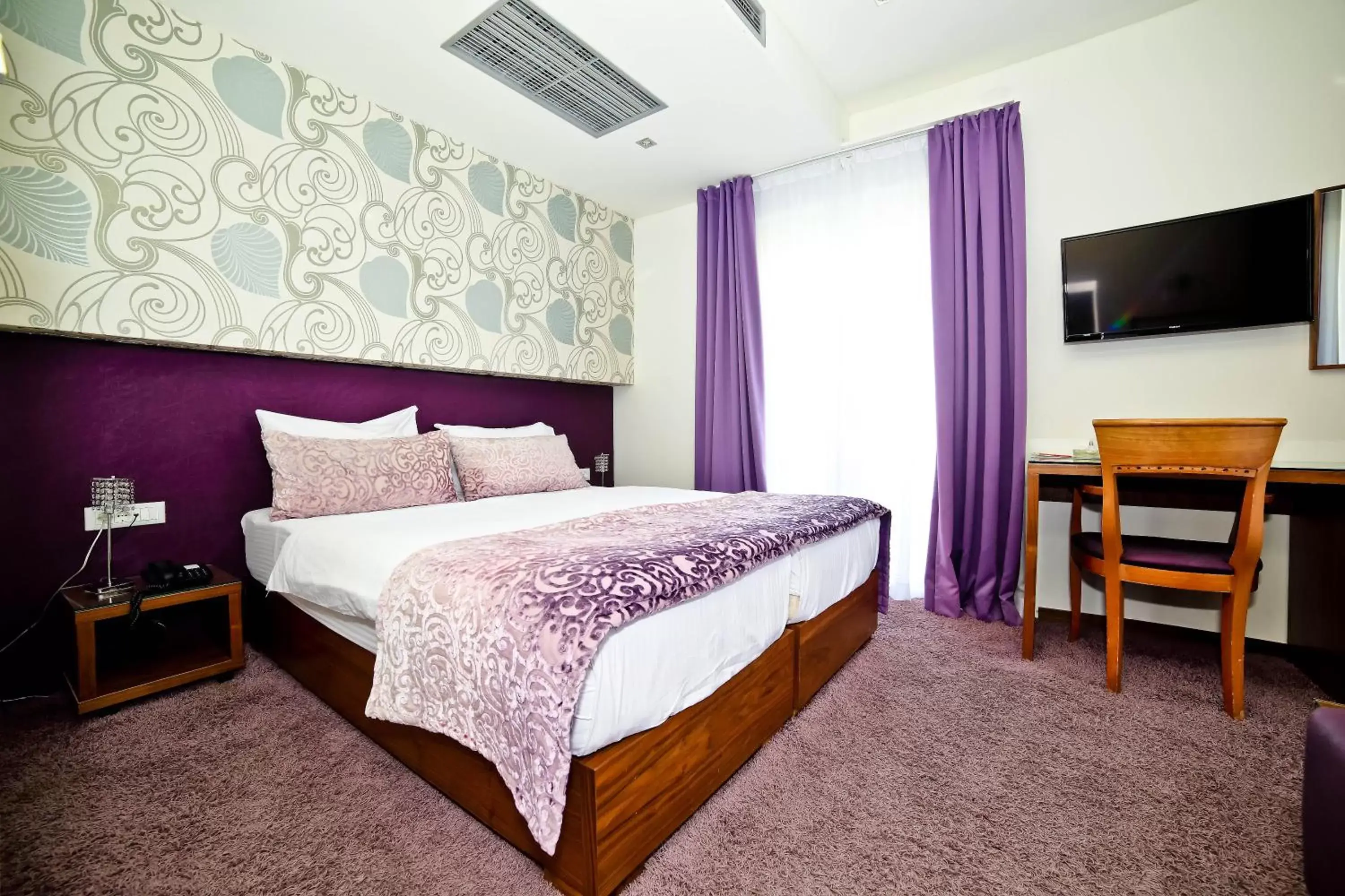 Photo of the whole room, Bed in Hotel Gala Split Photo of the whole room, Bed in Hotel Gala Split