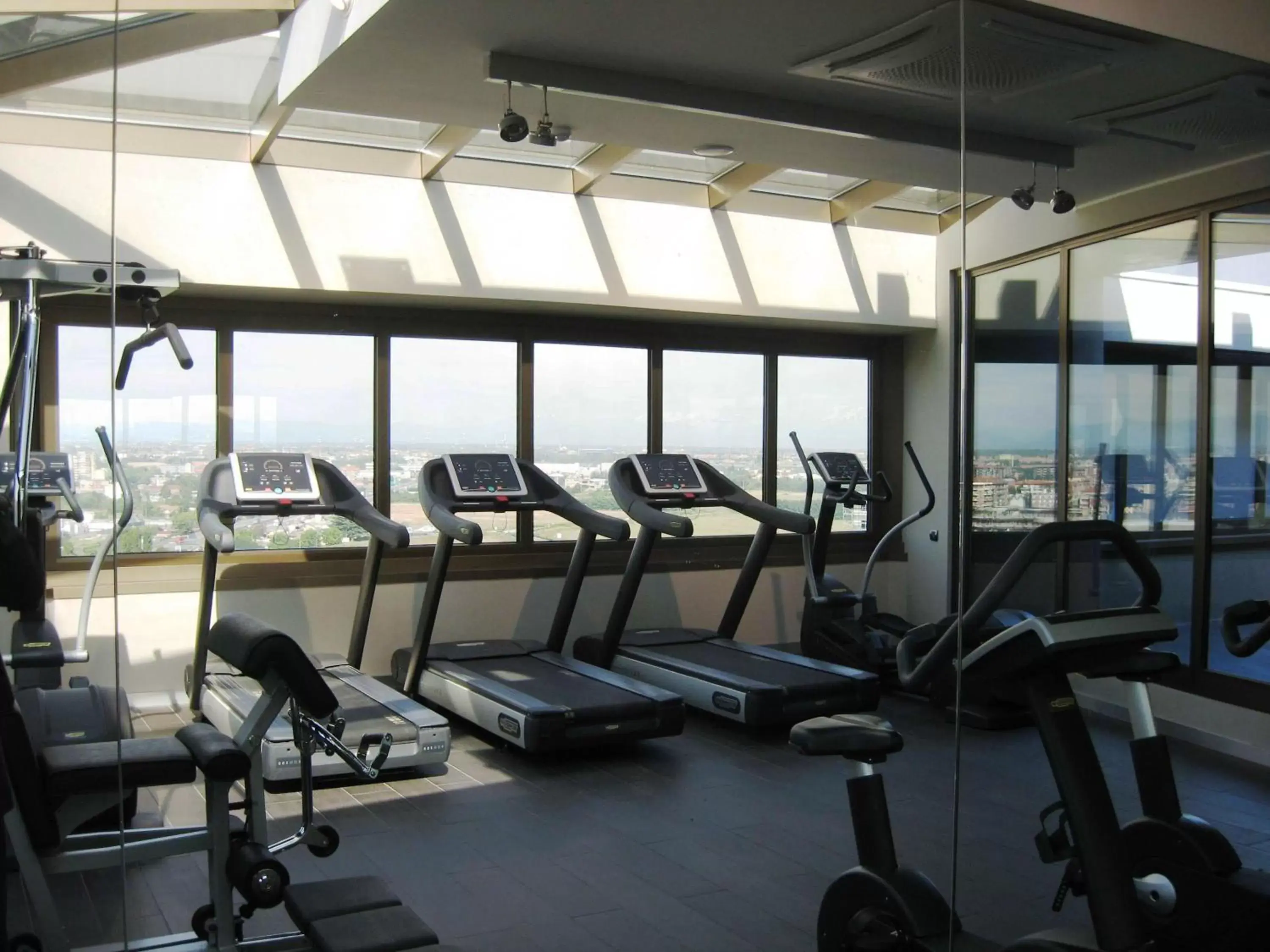 Fitness centre/facilities, View in The Hub Hotel