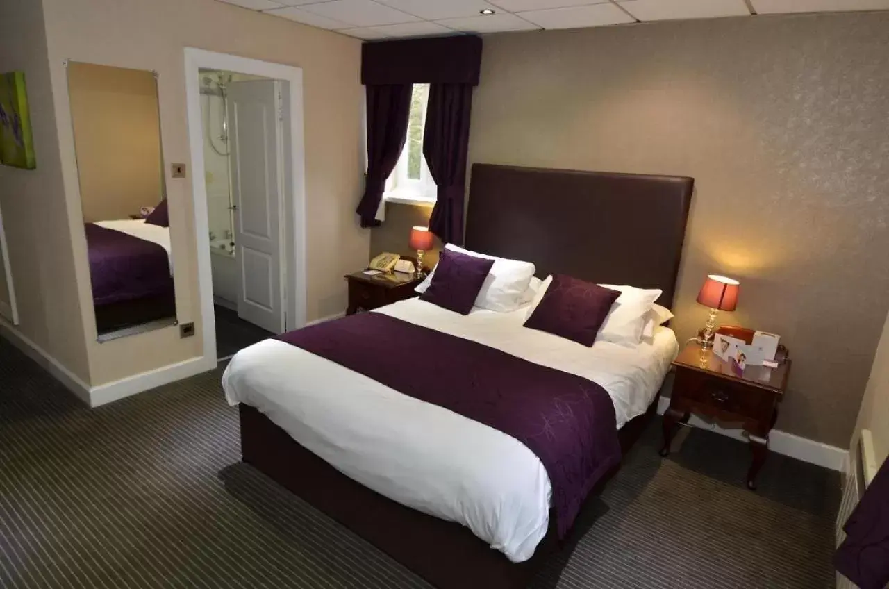 Bed in BRILLIANT Park Hall Hotel,Chorley