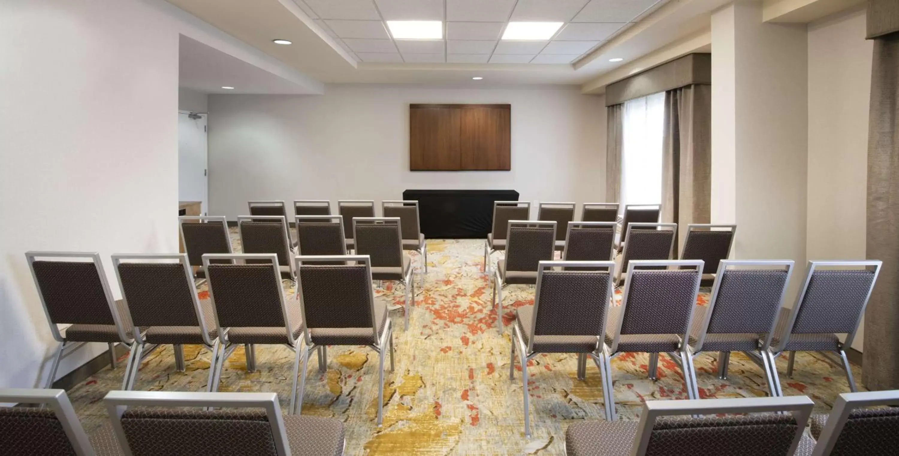 Meeting/conference room in Hampton Inn & Suites N Ft Worth-Alliance Airport