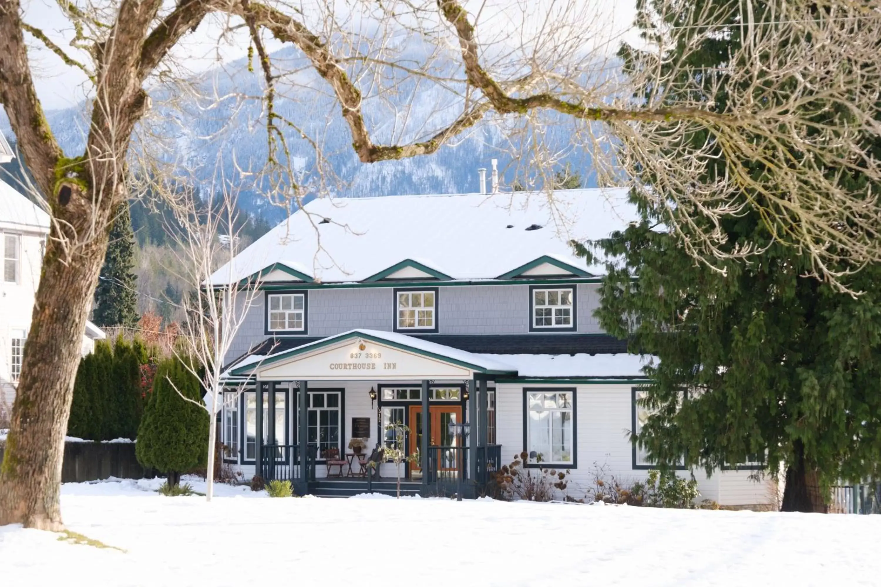 Property building, Winter in Courthouse Inn Revelstoke