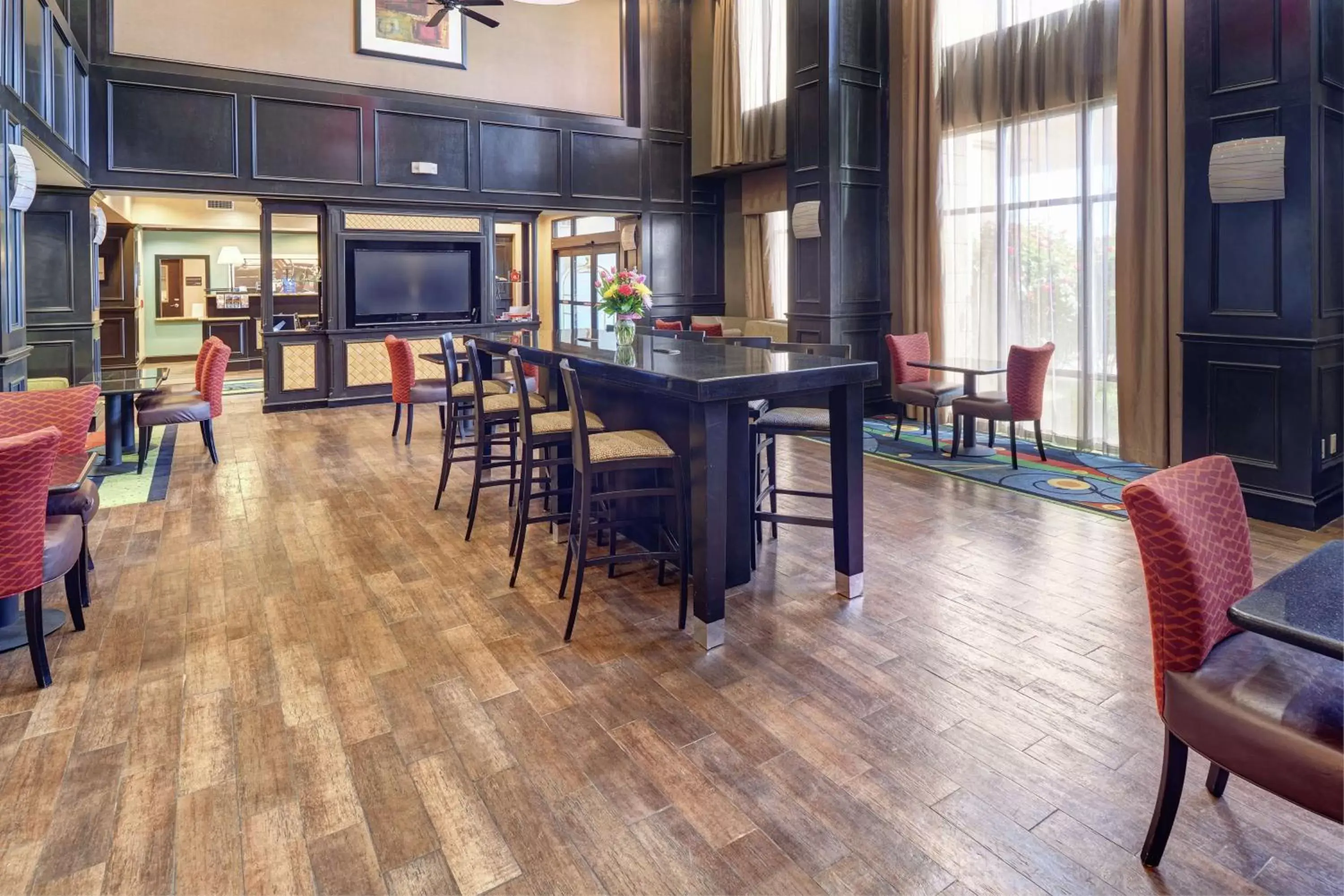 Lobby or reception, Restaurant/Places to Eat in Hampton Inn & Suites Decatur