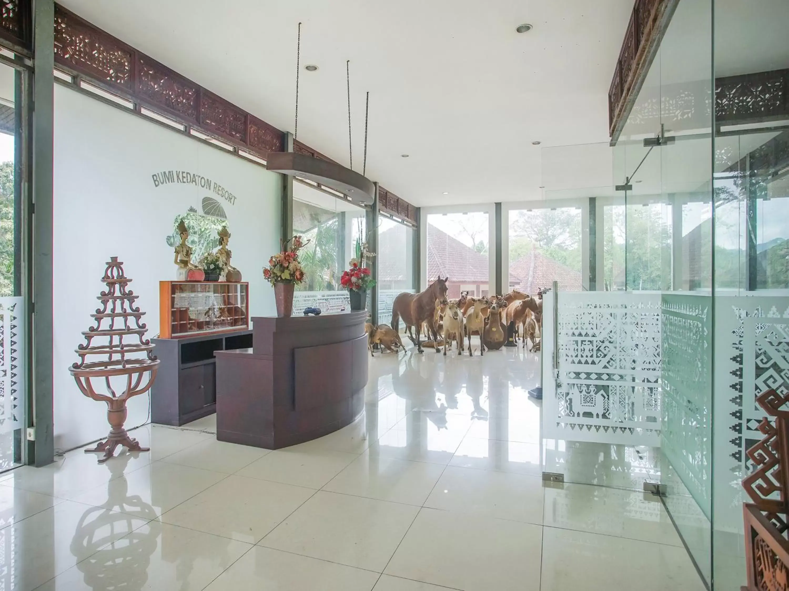 Lobby or reception in Collection O 89999 Hotel Bumi Kedaton Resort