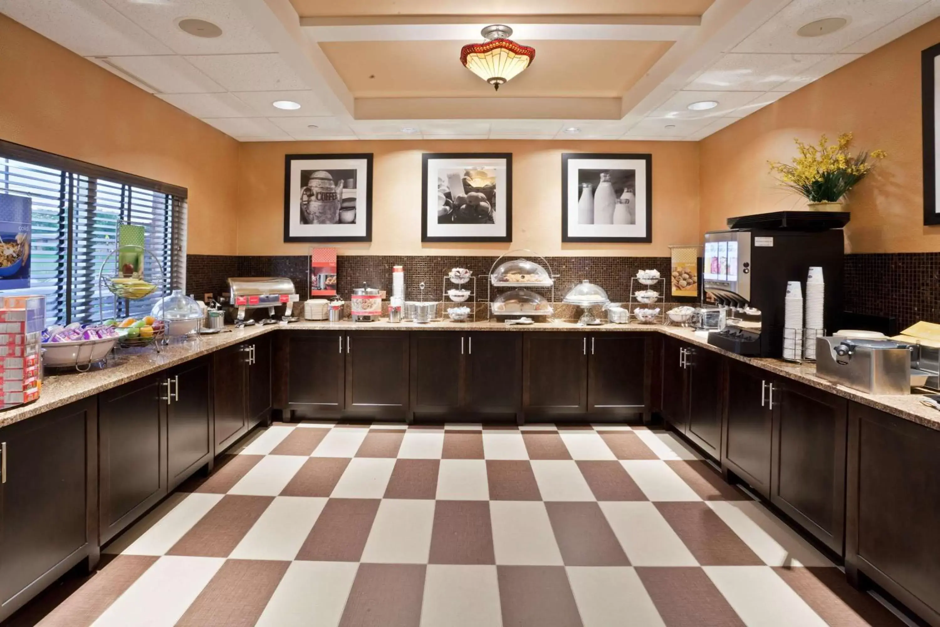 Dining area, Restaurant/Places to Eat in Hampton Inn Clifton Park