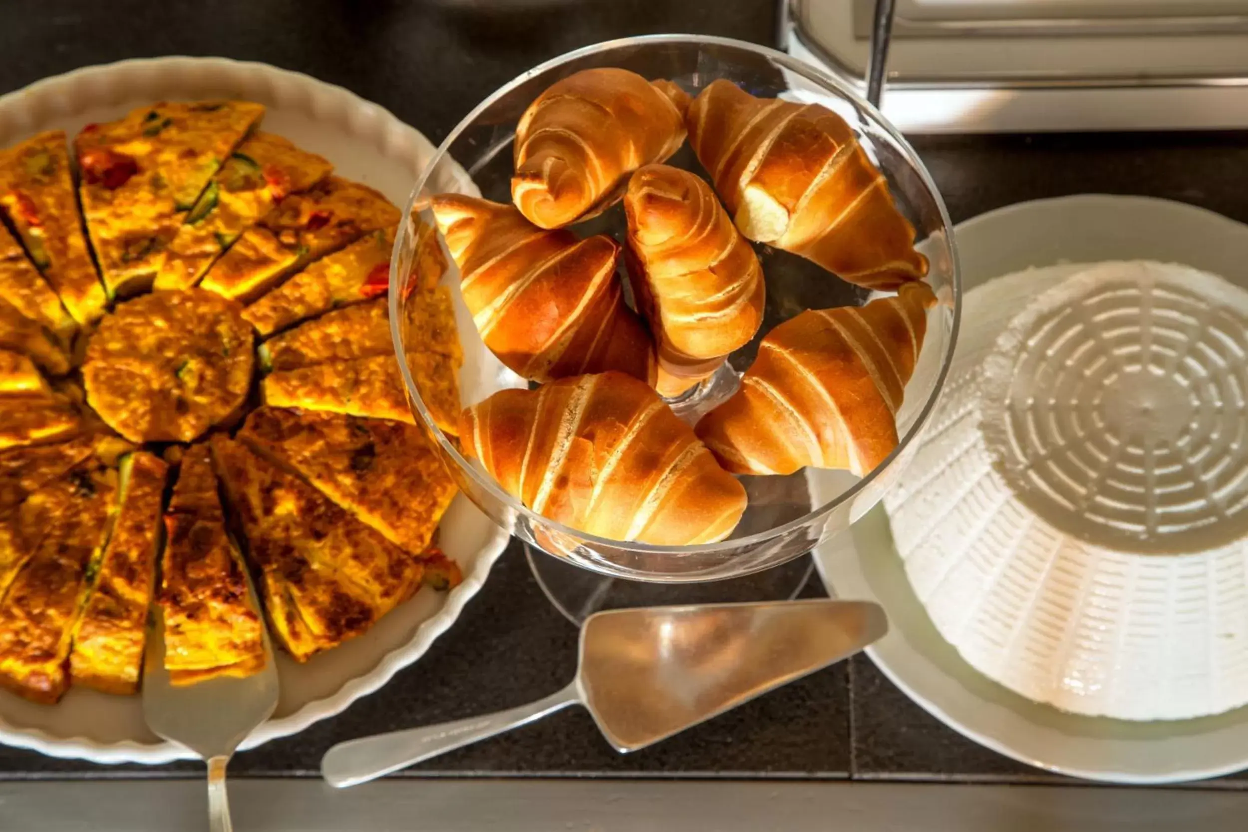 Buffet breakfast, Food in Hotel Mozart
