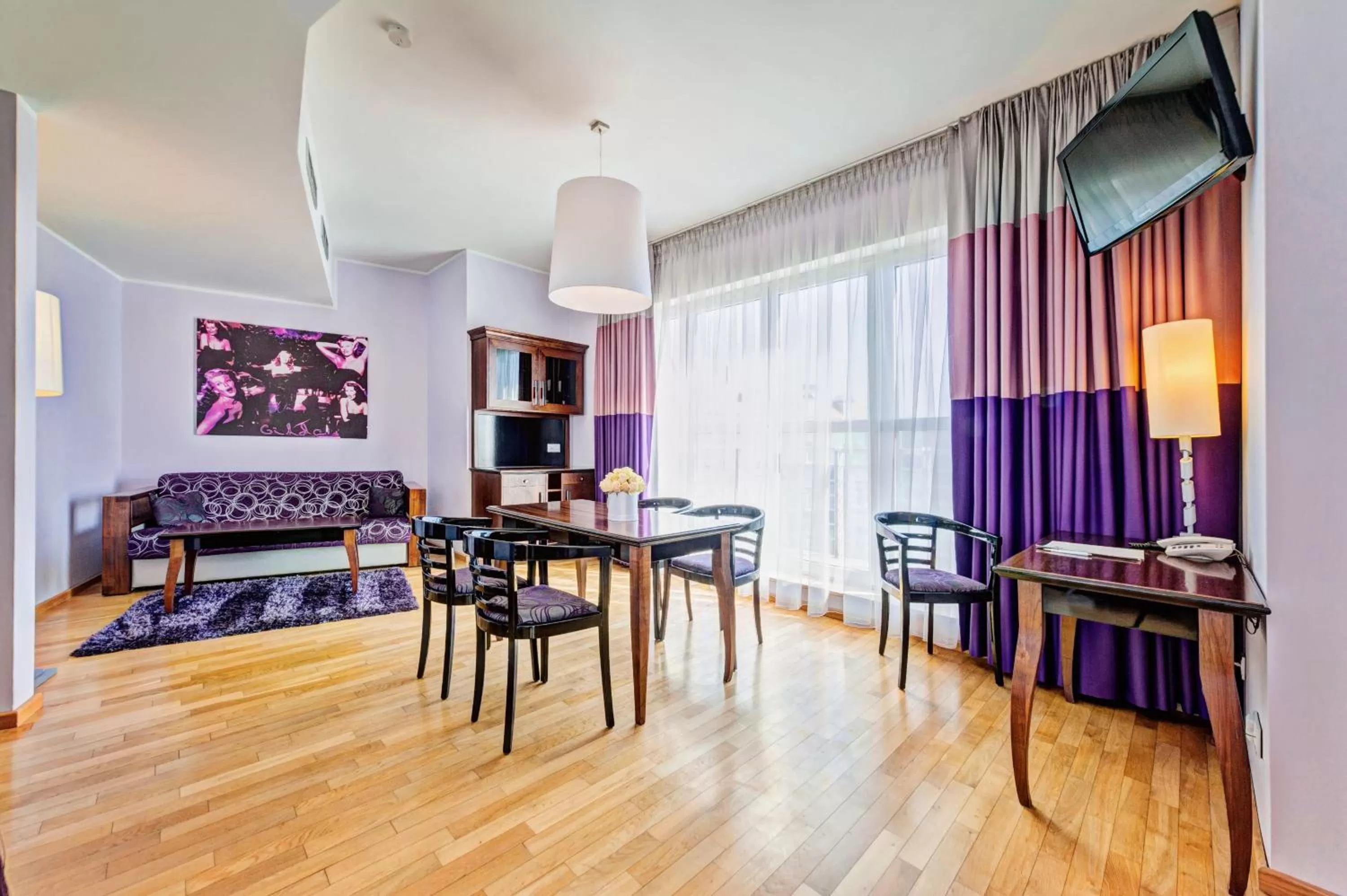 Photo of the whole room in Don Prestige Residence