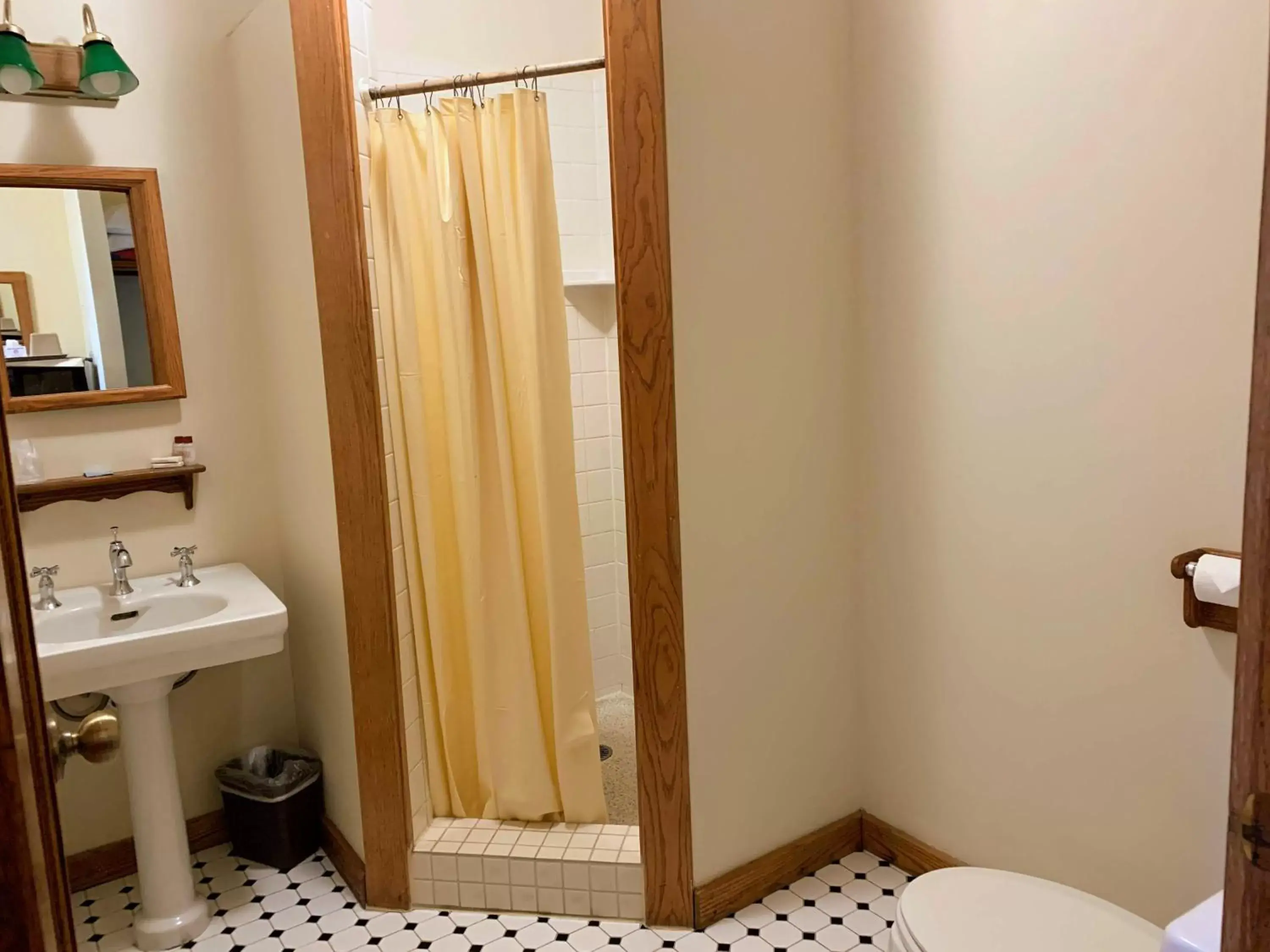 Bathroom in Gordon Beach Inn