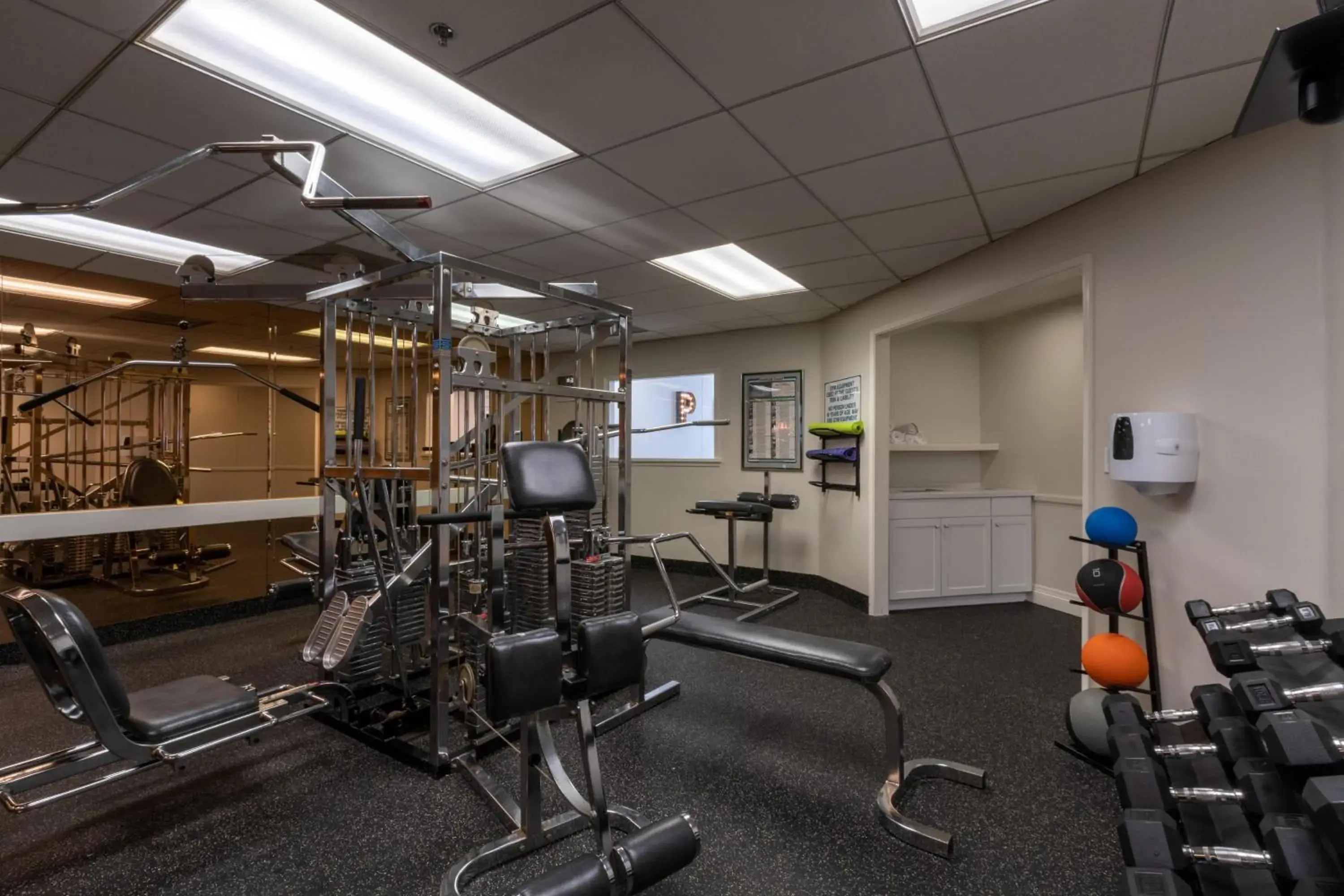 Fitness centre/facilities in San Clemente Inn Fitness centre/facilities in San Clemente Inn
