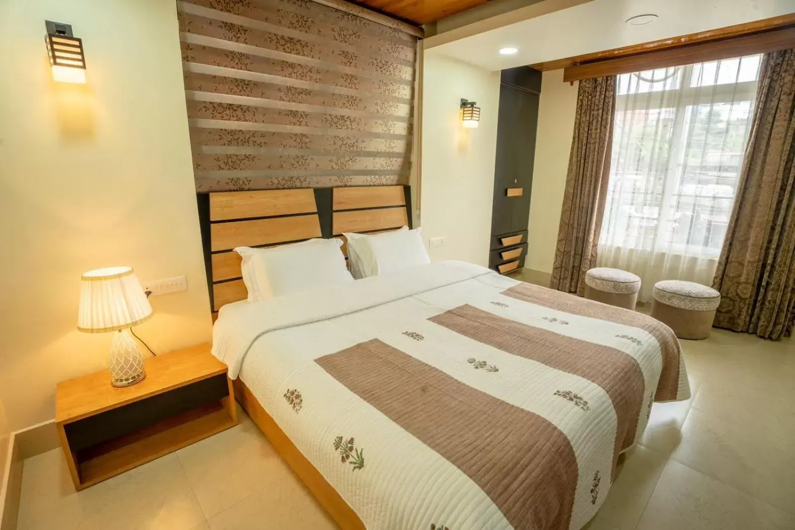 Double Room with Balcony in East Land Bed & Breakfast Double Room with Balcony in East Land Bed & Breakfast