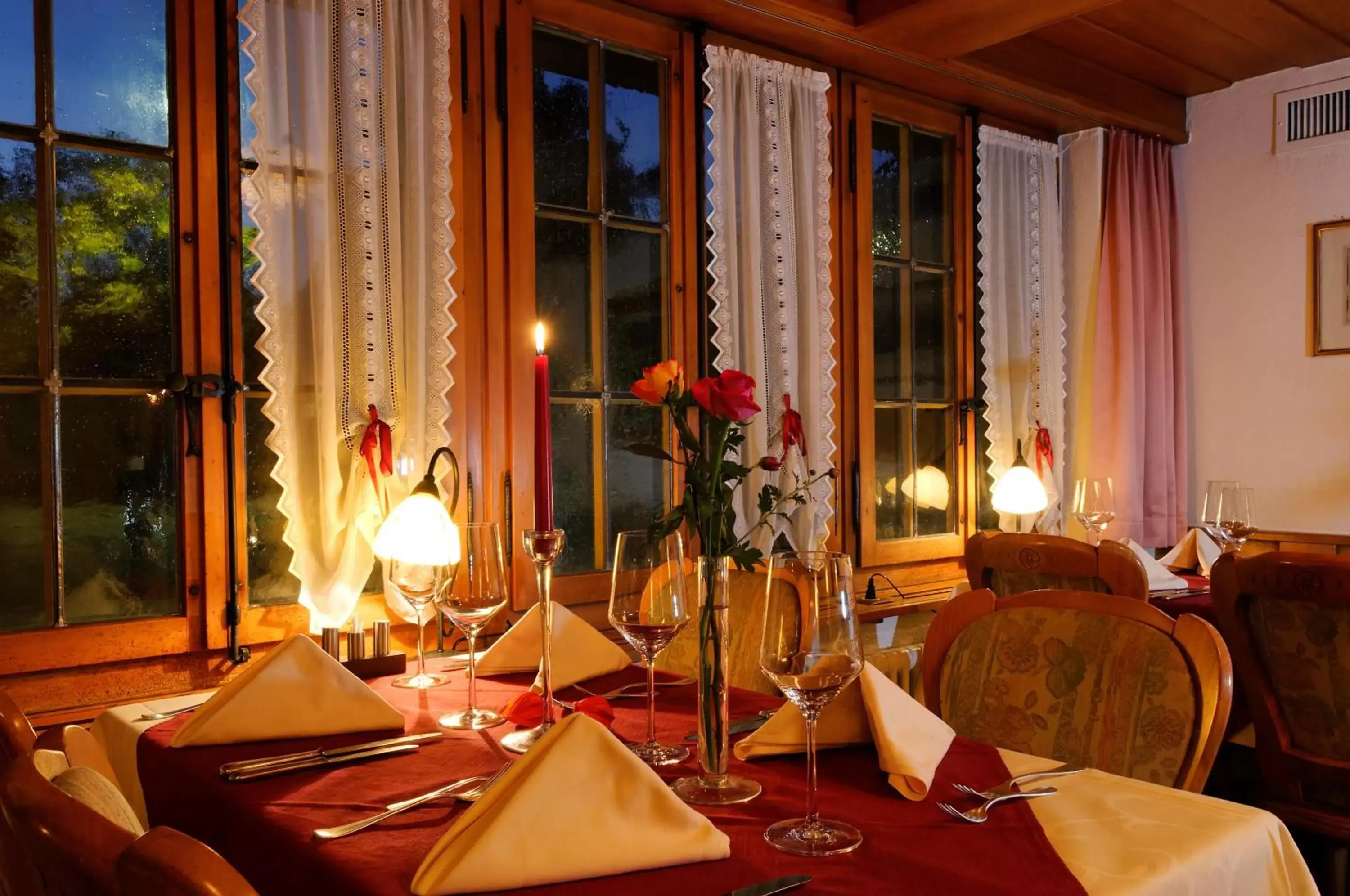 Restaurant/Places to Eat in Hotel Restaurant Hirschen