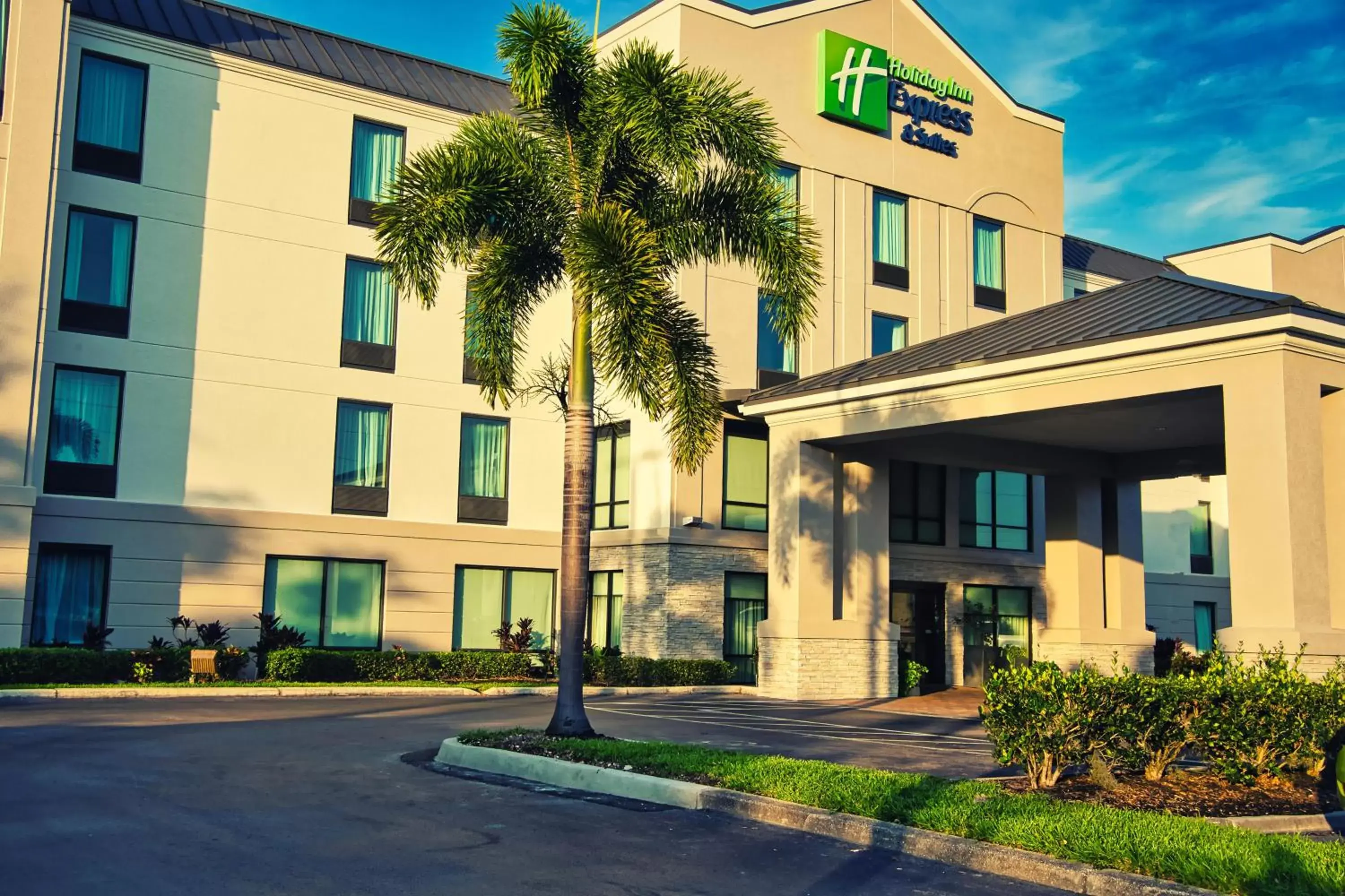 Property Building in Holiday Inn Express Hotel & Suites Tampa-Oldsmar, an IHG Hotel