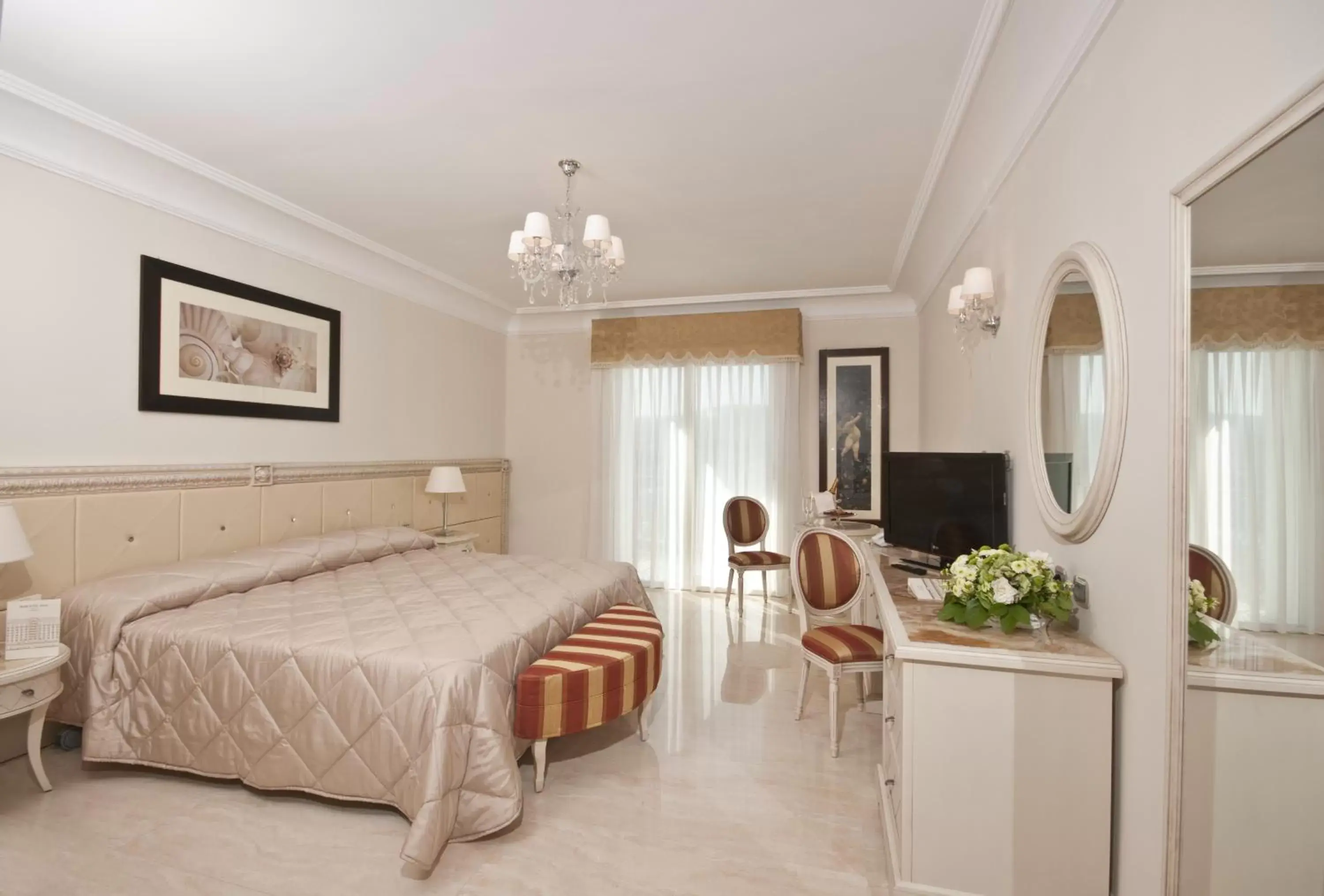 Bedroom in Grand Hotel Italia