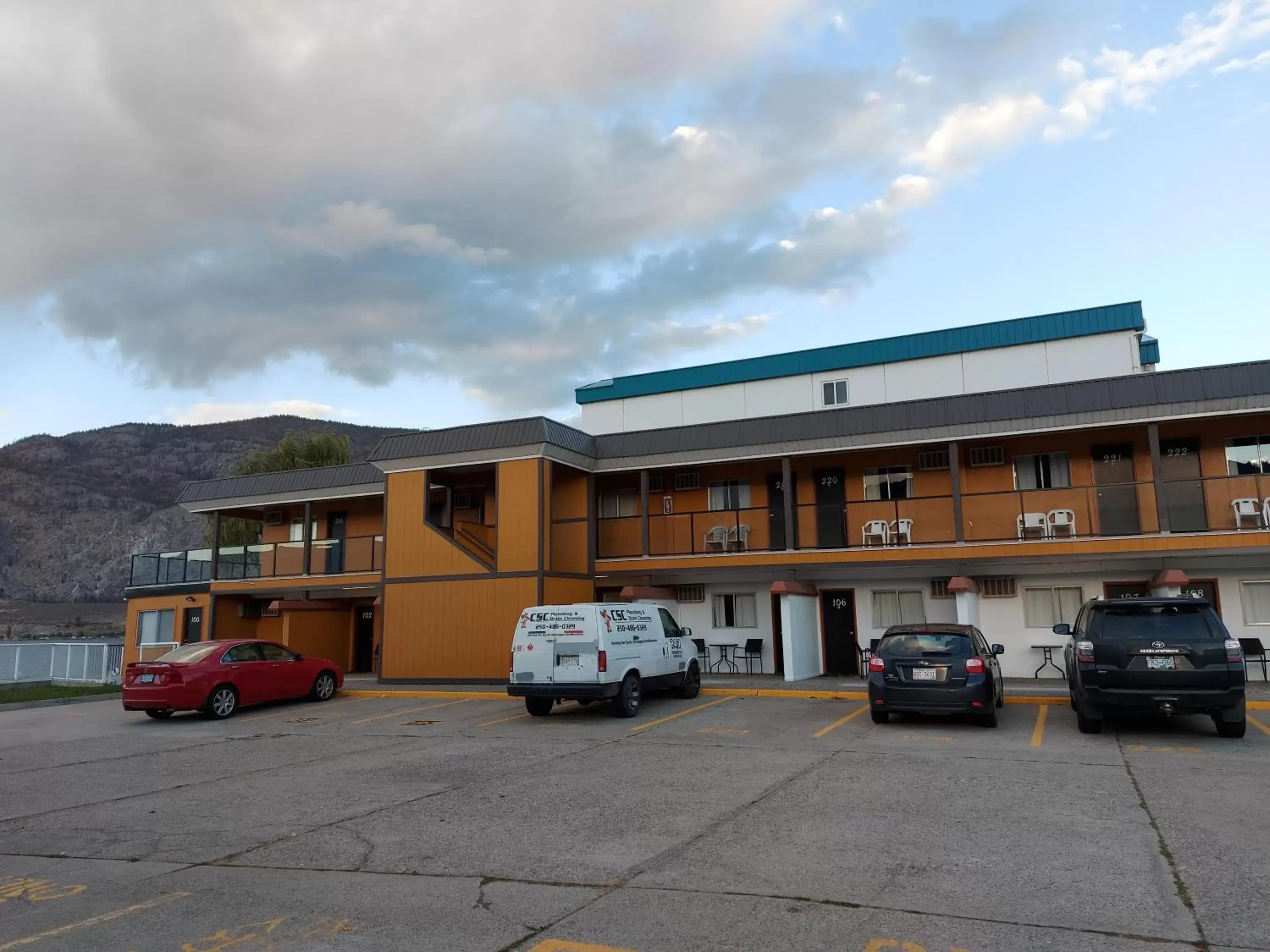 Property building in Richter Pass Beach Resort Property building in Richter Pass Beach Resort