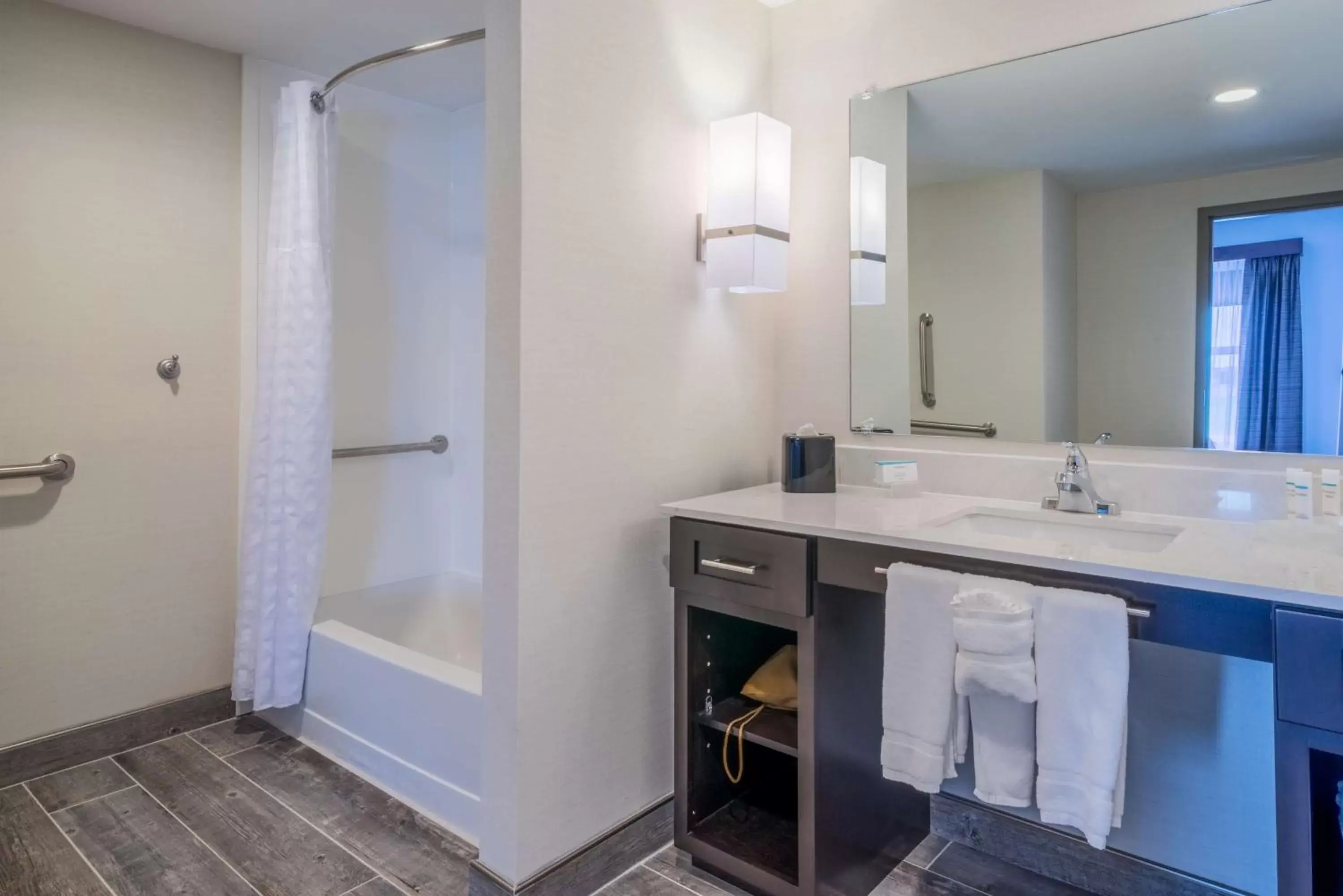 Bathroom in Homewood Suites by Hilton Philadelphia Plymouth Meeting