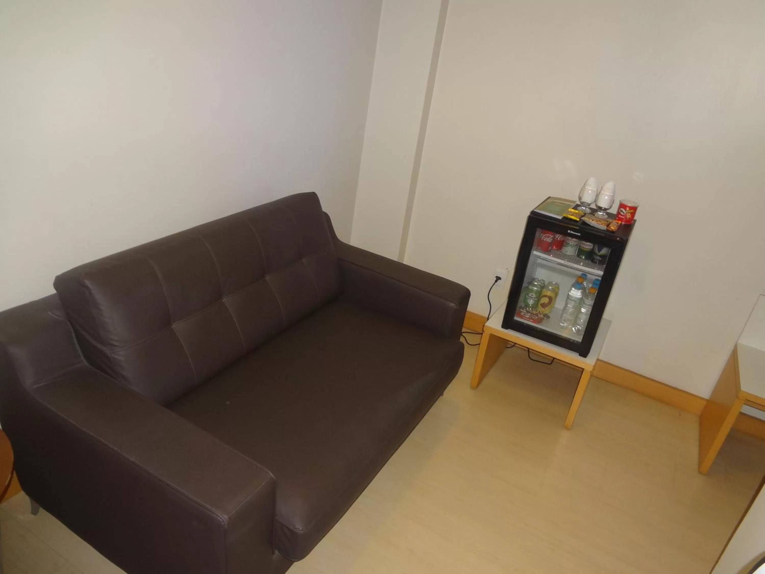 Living room in Augusto's Rio Copa Hotel