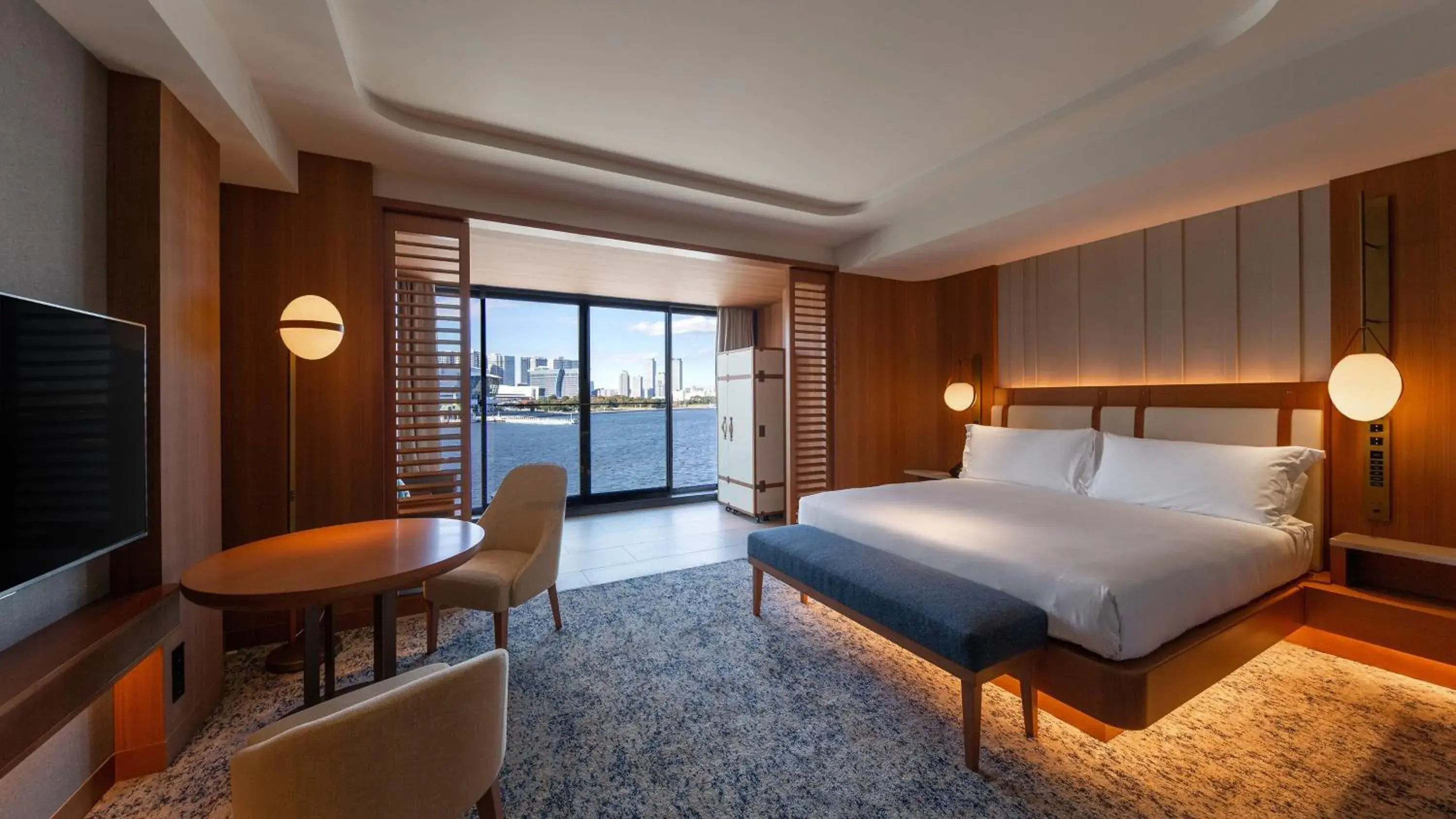 Photo of the whole room in InterContinental Yokohama Pier 8, an IHG Hotel