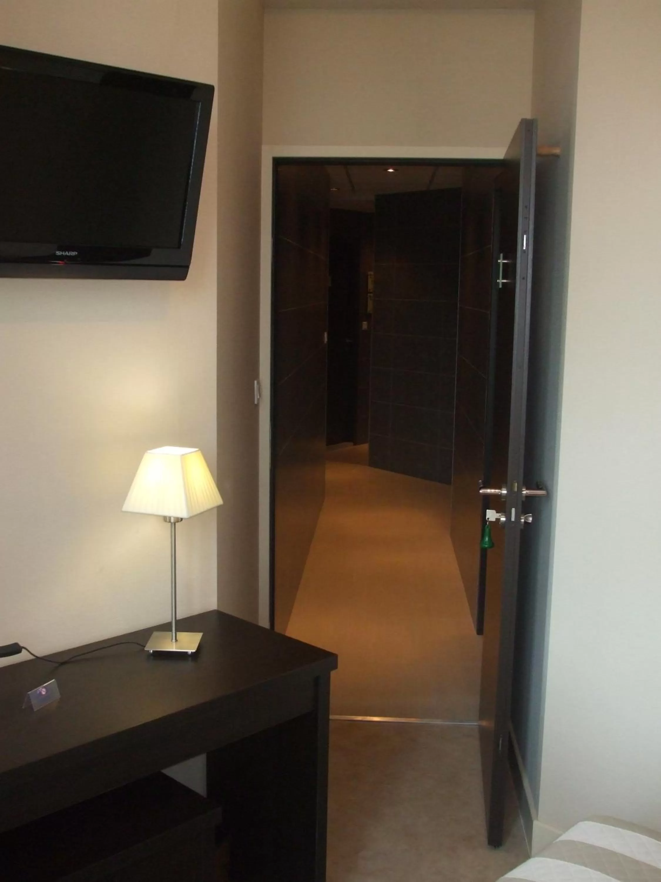 TV/Entertainment Center in Le Relais