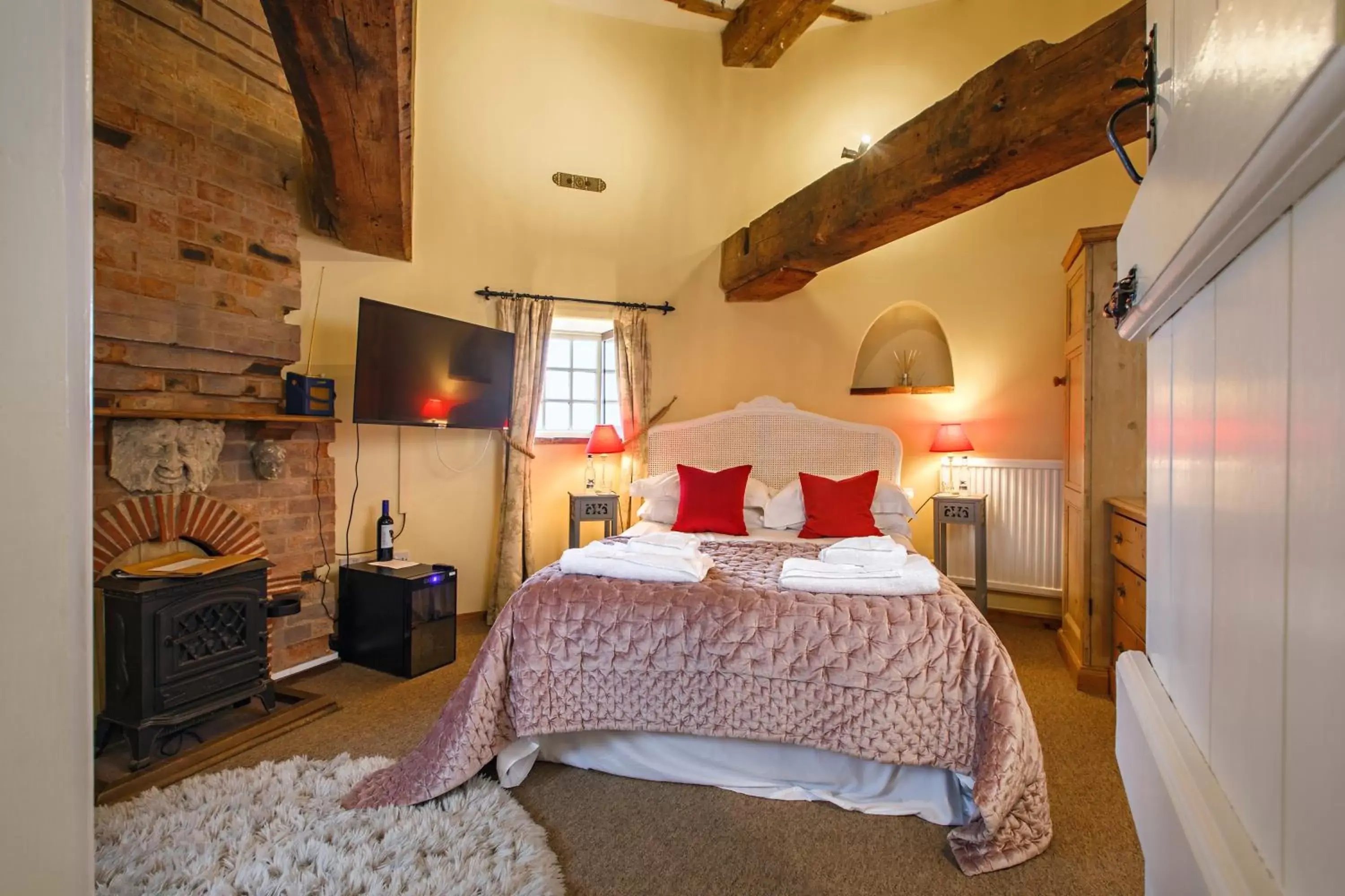 Deluxe Double Room with Shower in Cley Windmill Deluxe Double Room with Shower in Cley Windmill