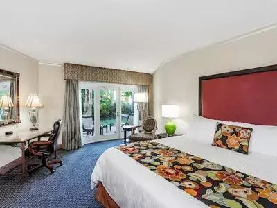Deluxe King Room - Non-Smoking in Safety Harbor Resort & Spa Trademark Collection by Wyndham Deluxe King Room - Non-Smoking in Safety Harbor Resort & Spa Trademark Collection by Wyndham