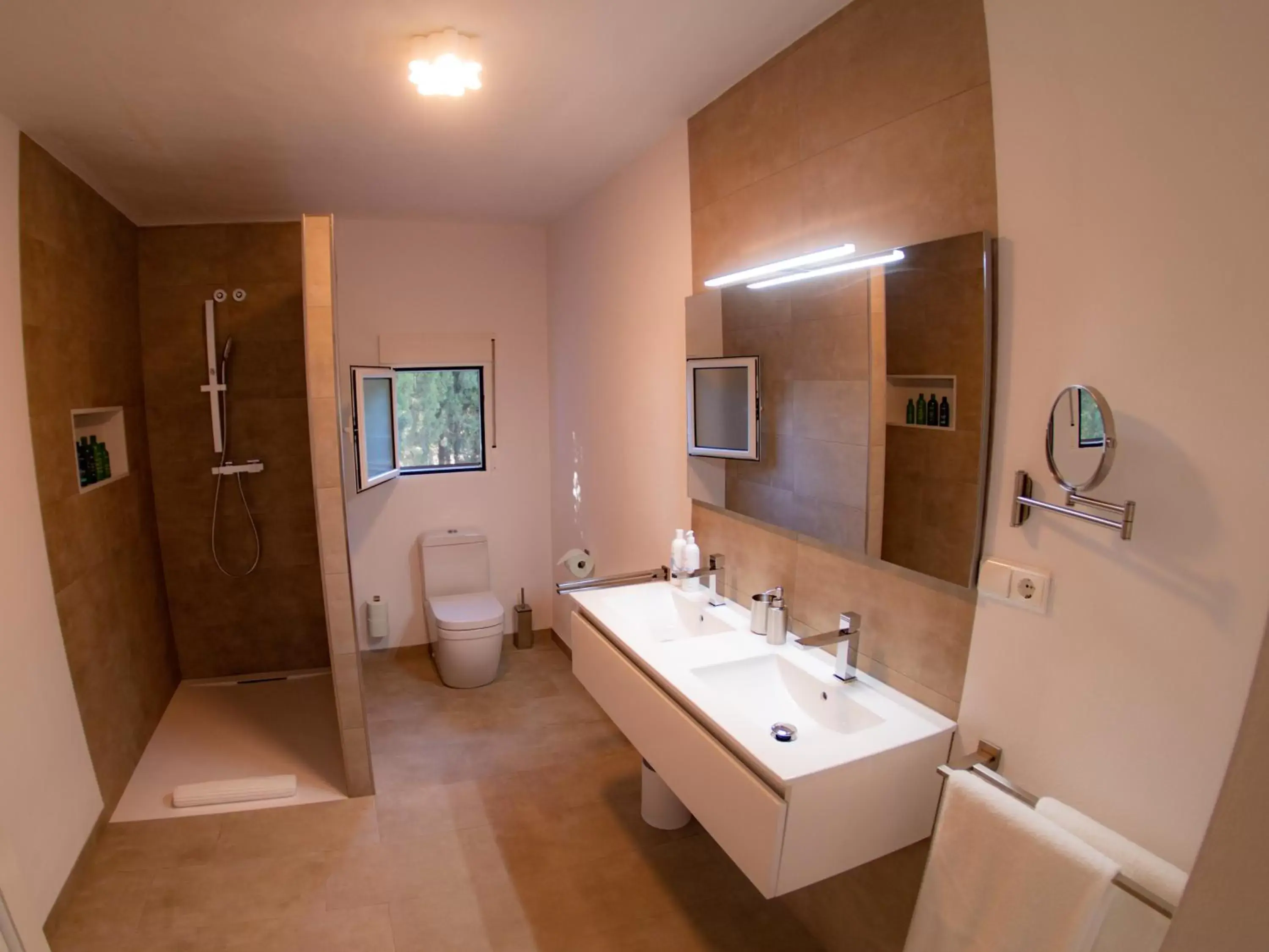 Toilet, Bathroom in Boutique Bed & Breakfast Casa Paco - adults only