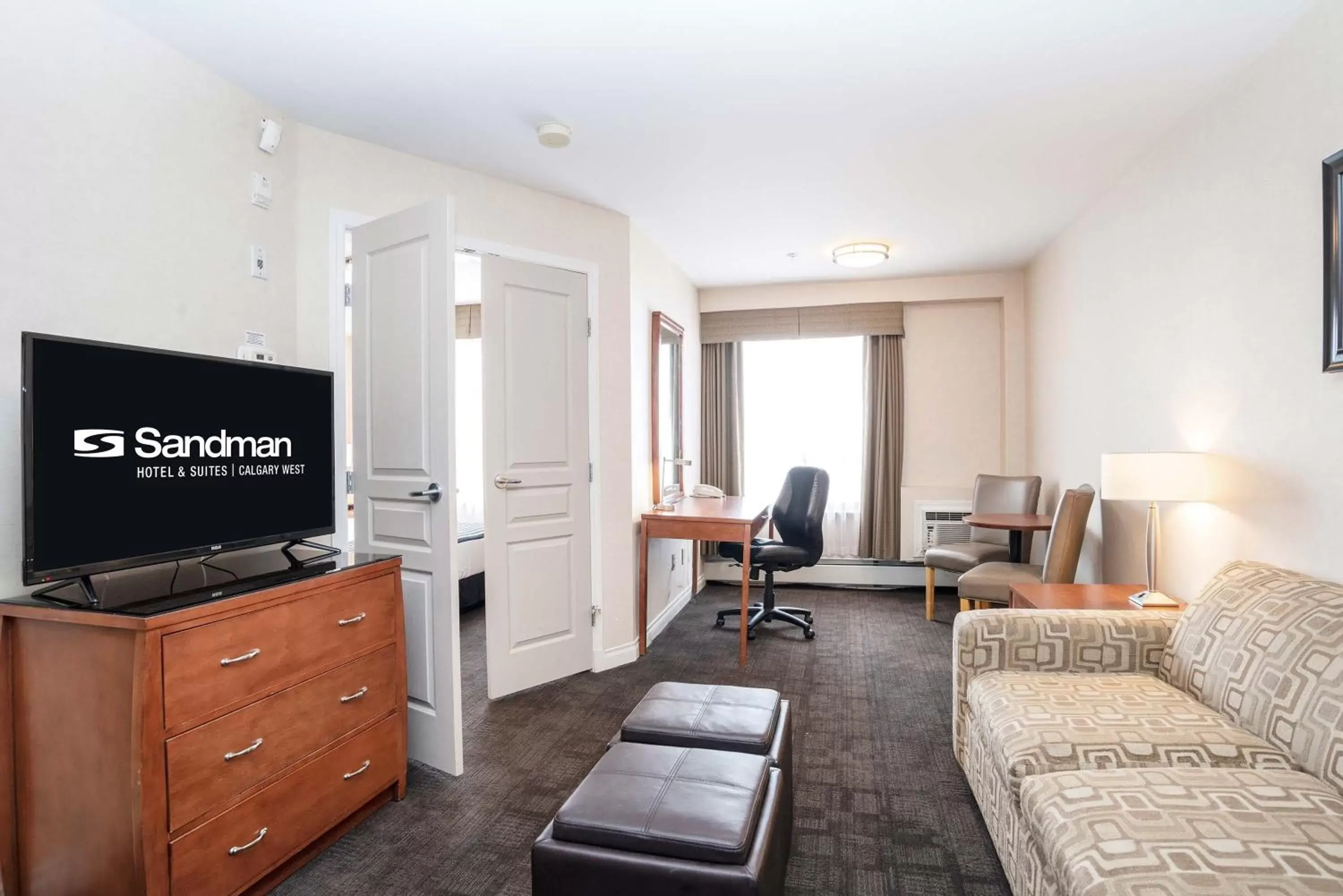 Photo of the whole room in Sandman Hotel & Suites Calgary West