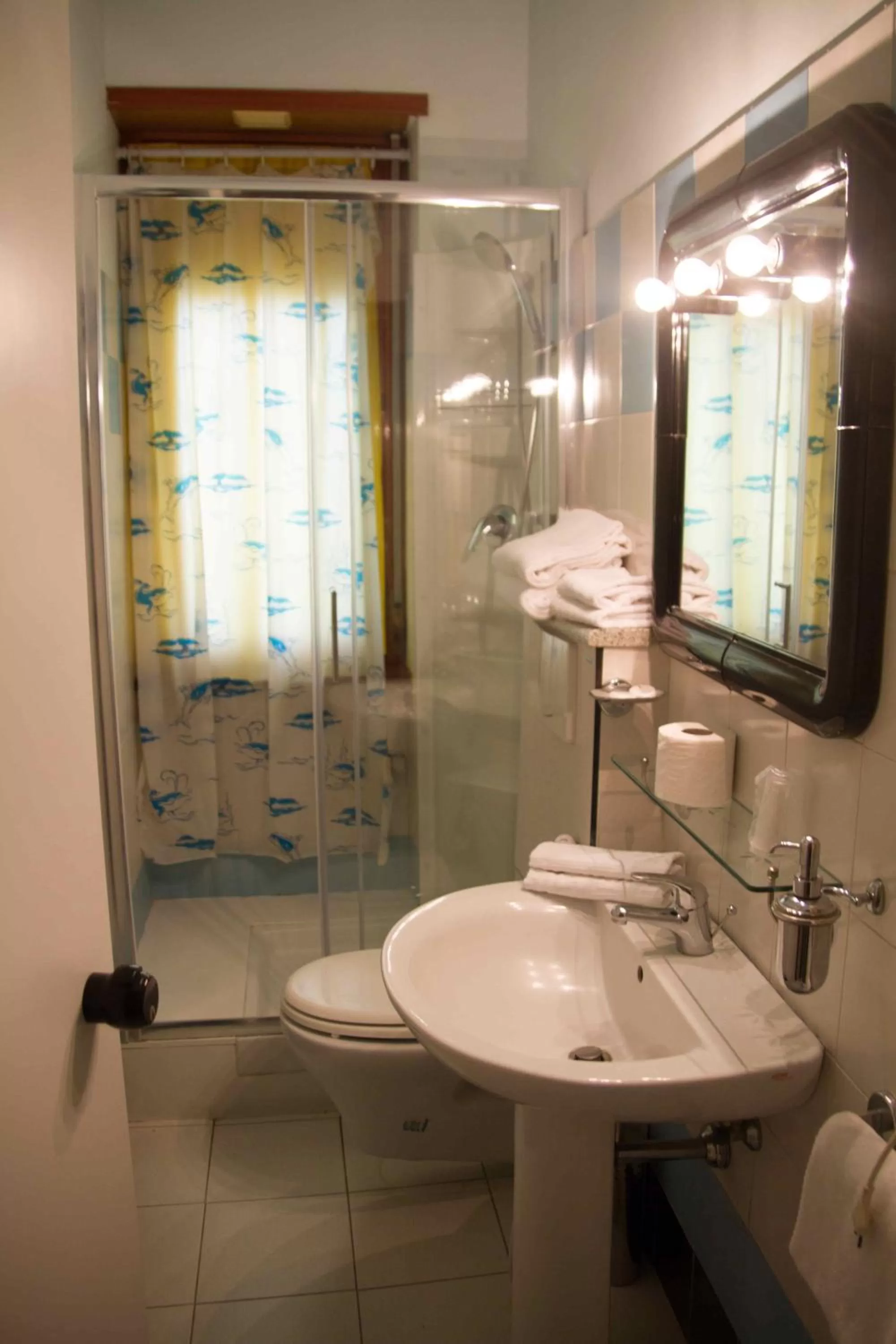 Bathroom in Hotel Letizia