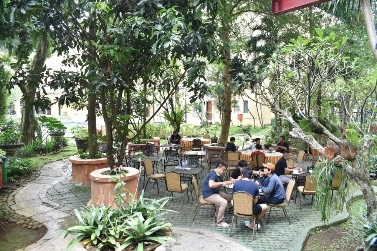 Restaurant/places to eat in Lorin Sentul Hotel Restaurant/places to eat in Lorin Sentul Hotel