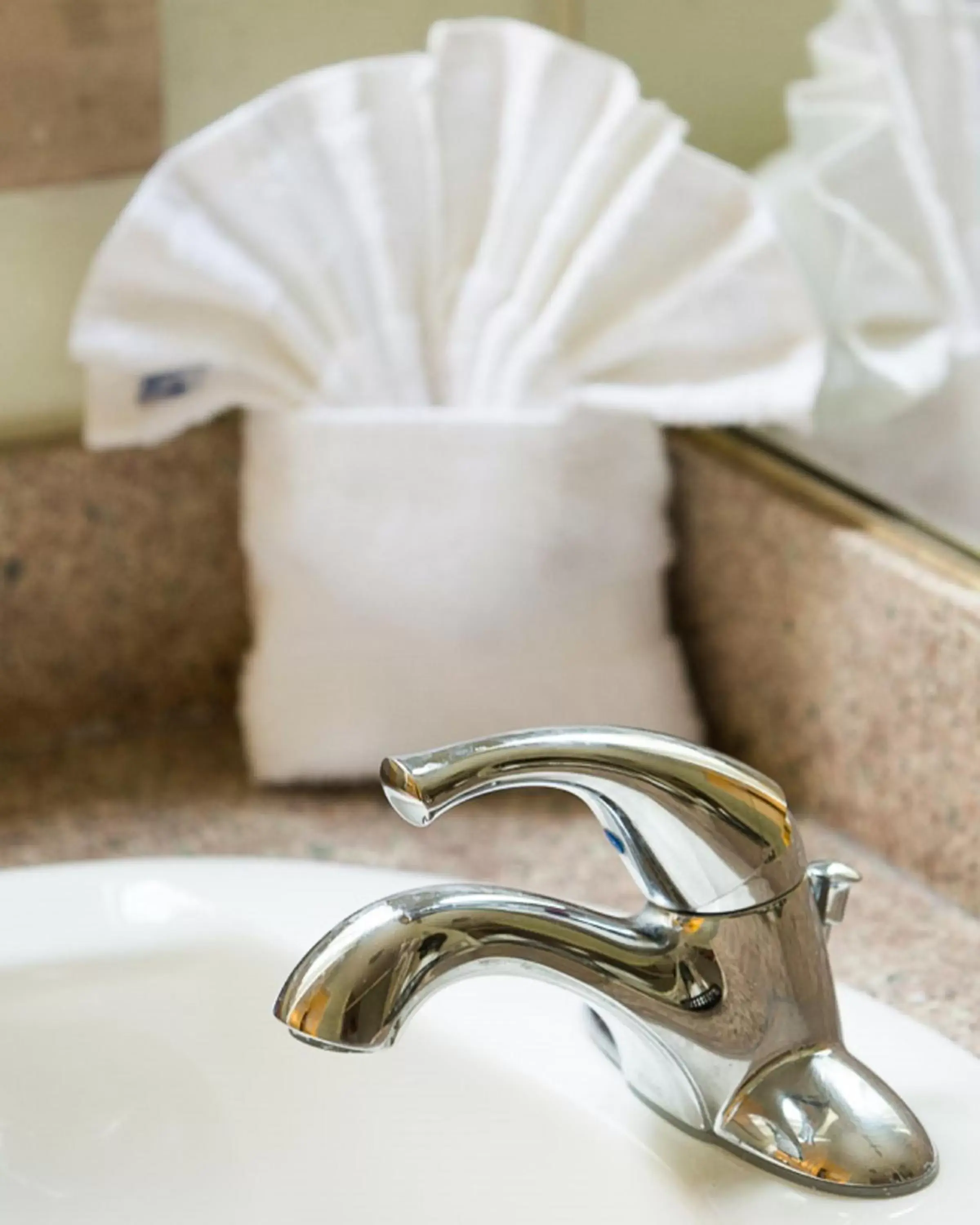 Bathroom in Howard Johnson By Wyndham Berkeley