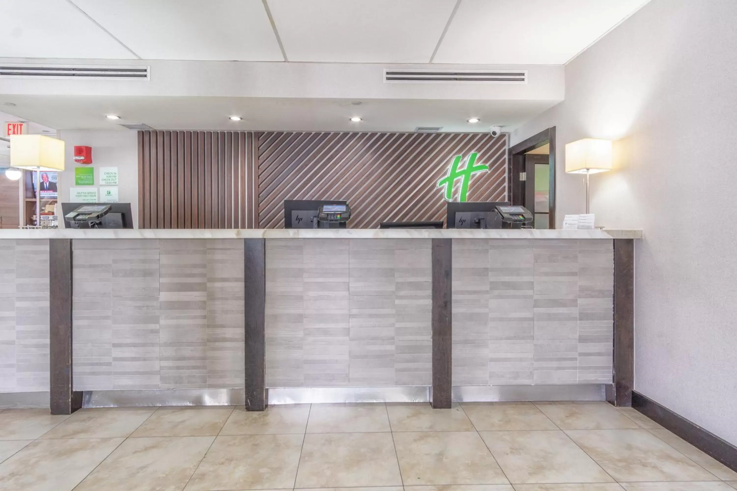 Property building, Lobby/Reception in Holiday Inn Miami International Airport, an IHG Hotel