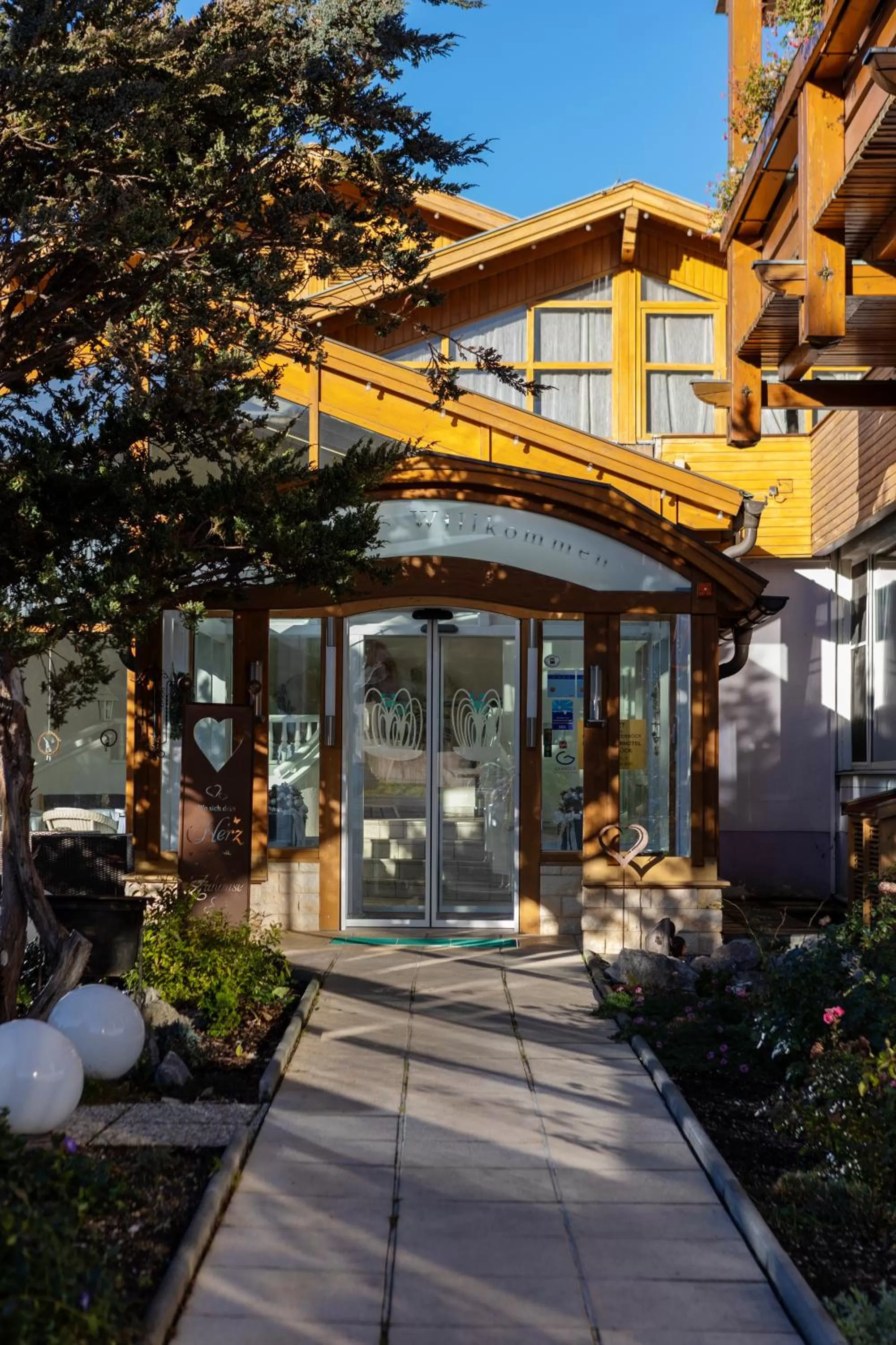 Facade/entrance in Hotel Paradiesquelle