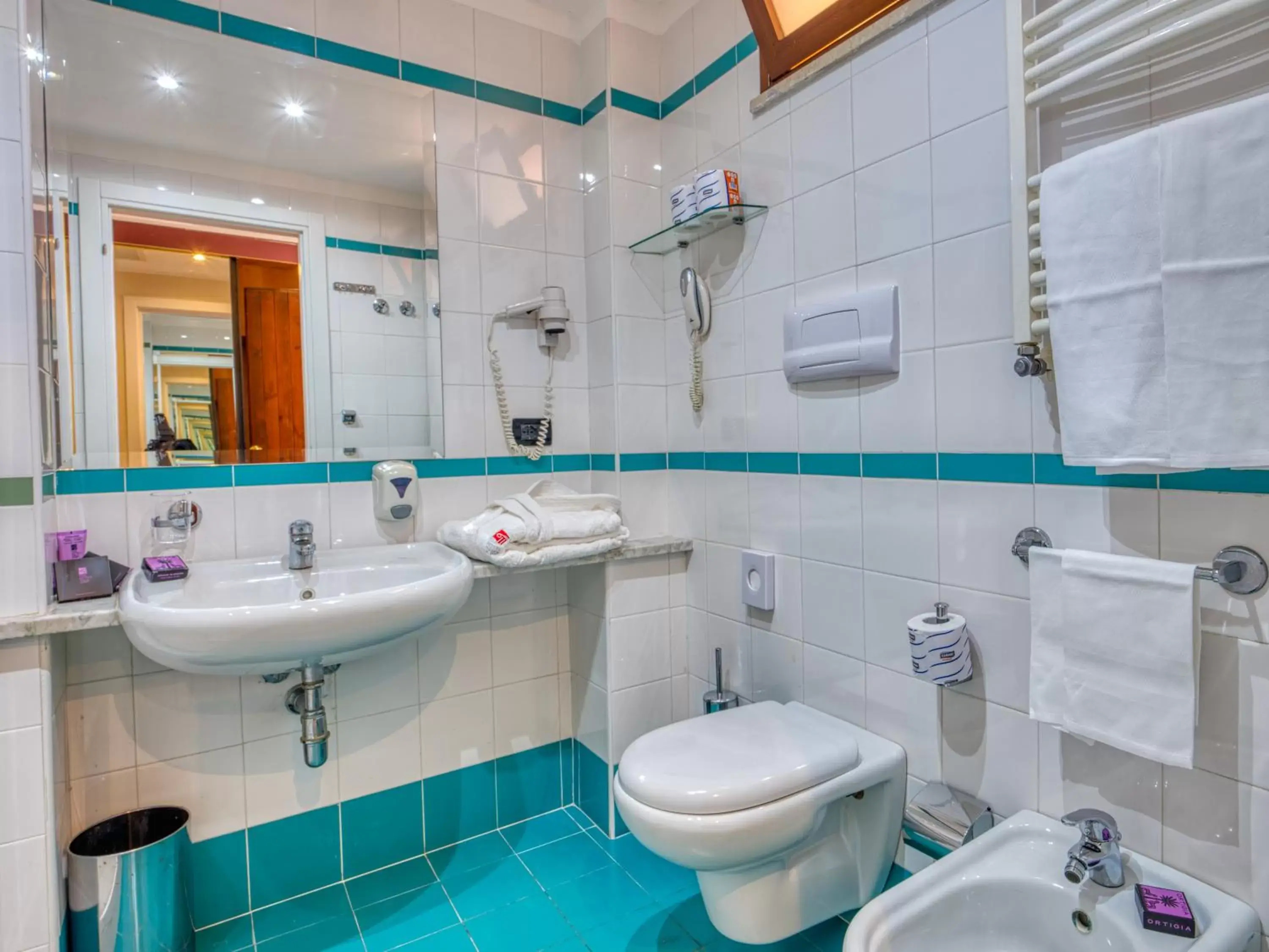 Bathroom in Hotel Ariston and Palazzo Santa Caterina