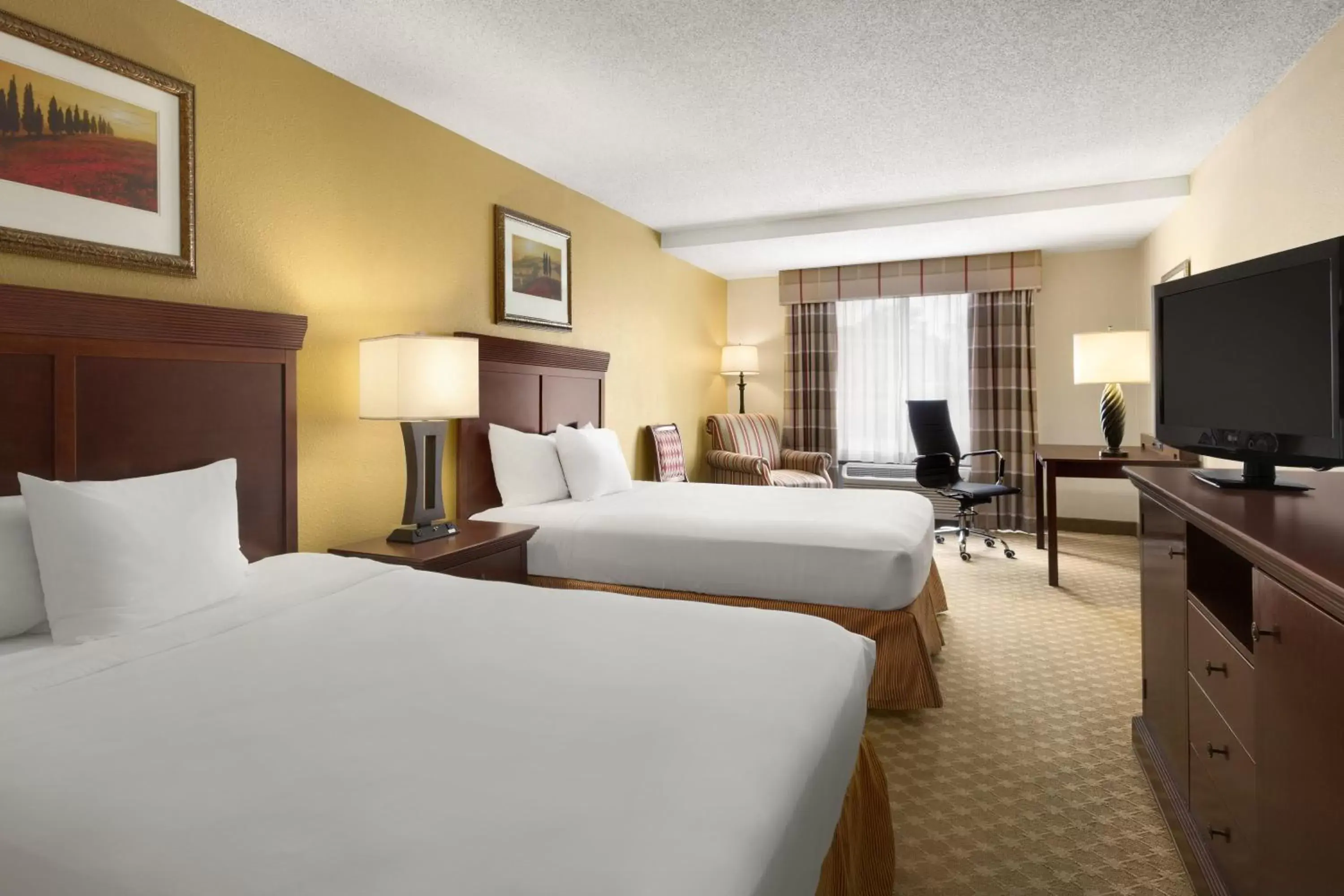 Queen Room with Two Queen Beds - Non-Smoking in Country Inn & Suites by Radisson, Atlanta Airport South, GA