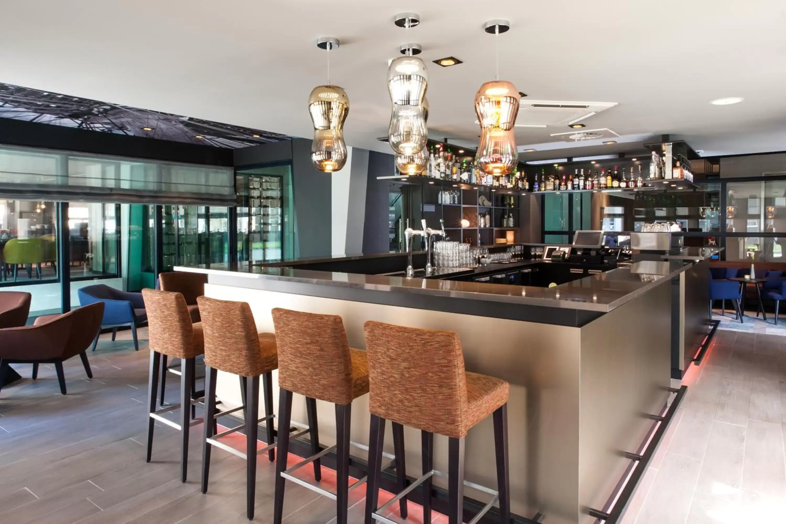 Lounge or bar, Restaurant/Places to Eat in Bilderberg Europa Hotel Scheveningen