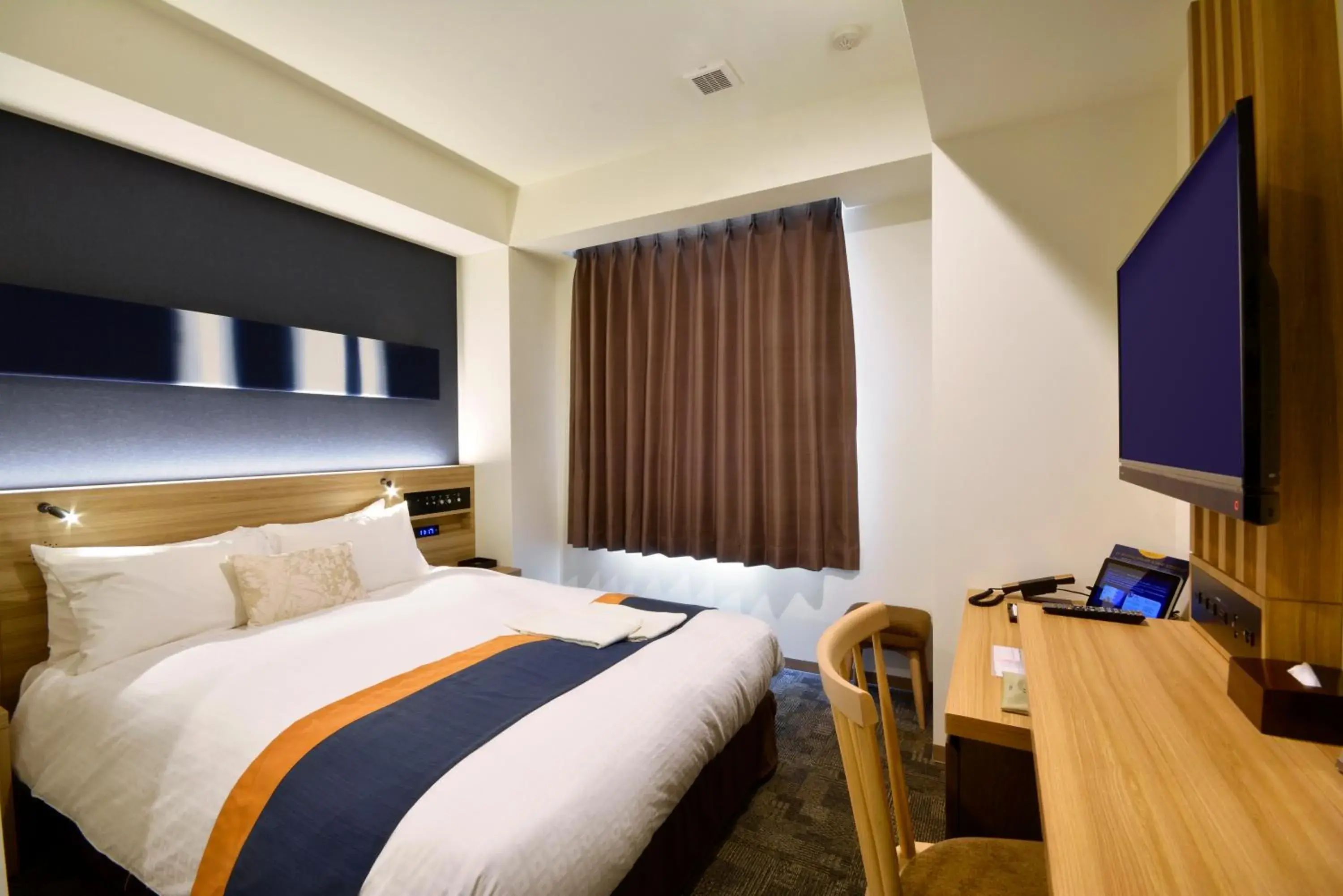 Photo of the whole room, Bed in Rembrandt Style Tokyo Nishikasai Grande Photo of the whole room, Bed in Rembrandt Style Tokyo Nishikasai Grande