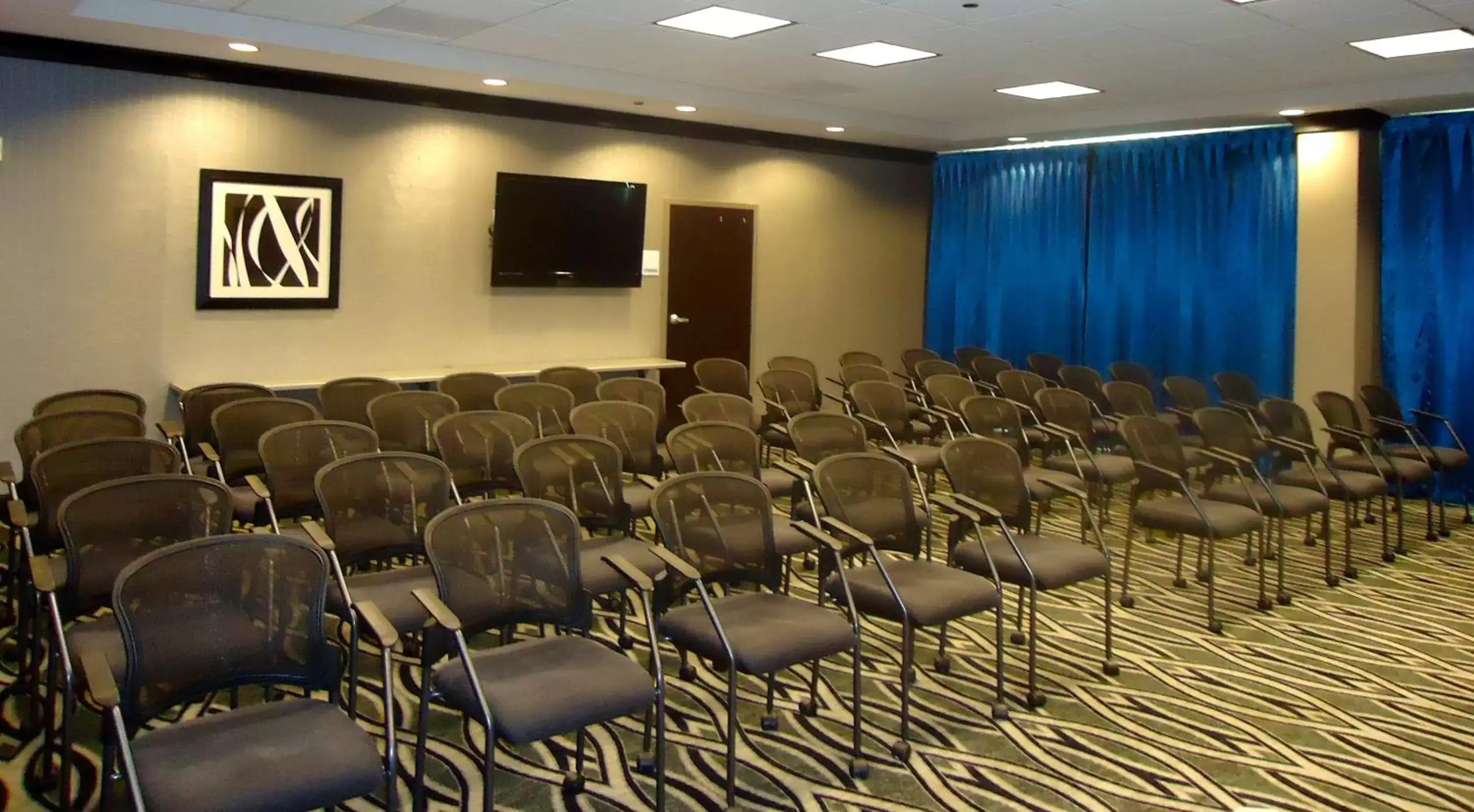 Meeting/conference room in Holiday Inn Express and Suites North Charleston, an IHG Hotel