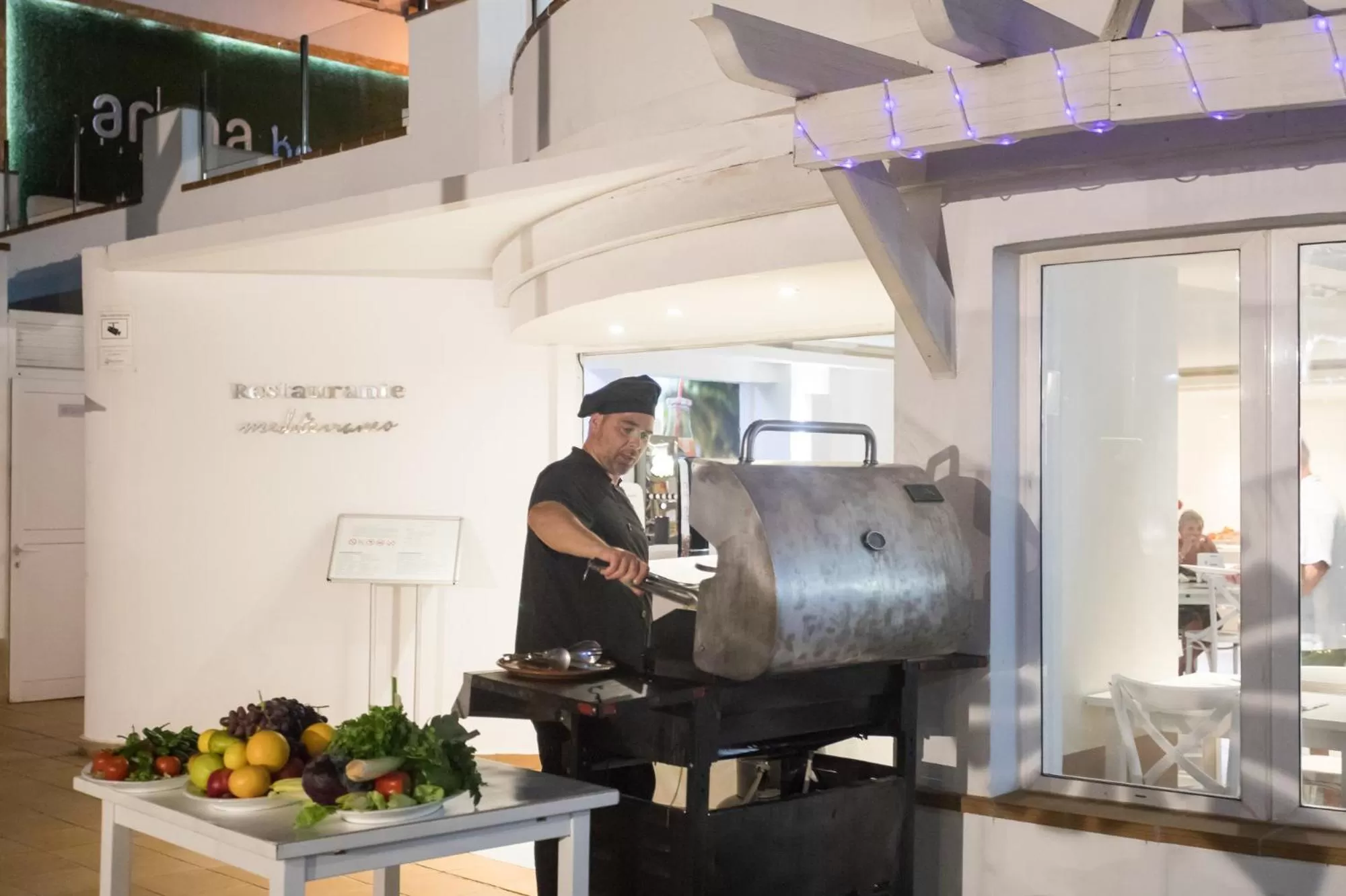 Restaurant/places to eat in Hotel Arena Beach