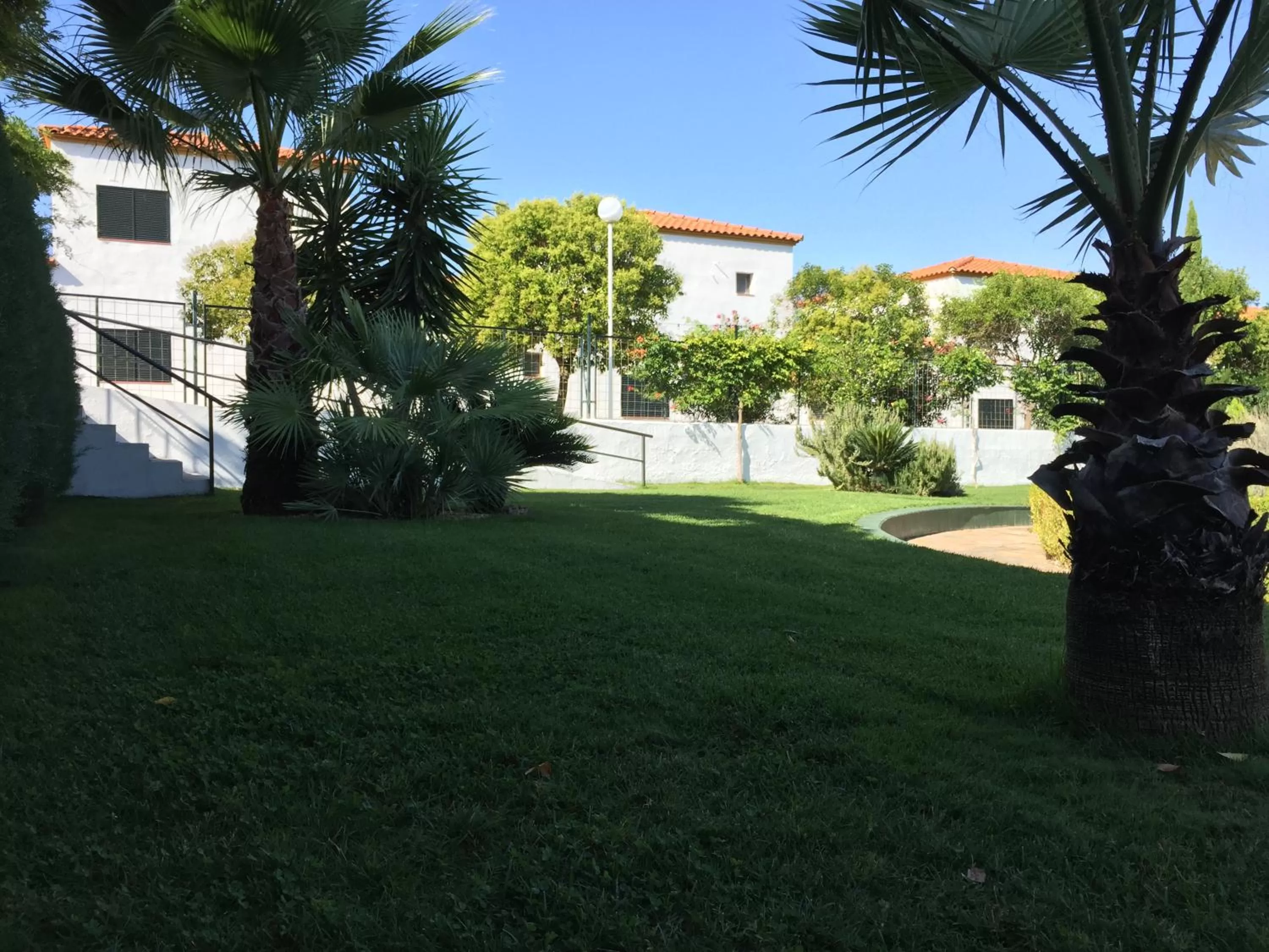 Swimming pool in Apartamentos Atalayas Extremadura