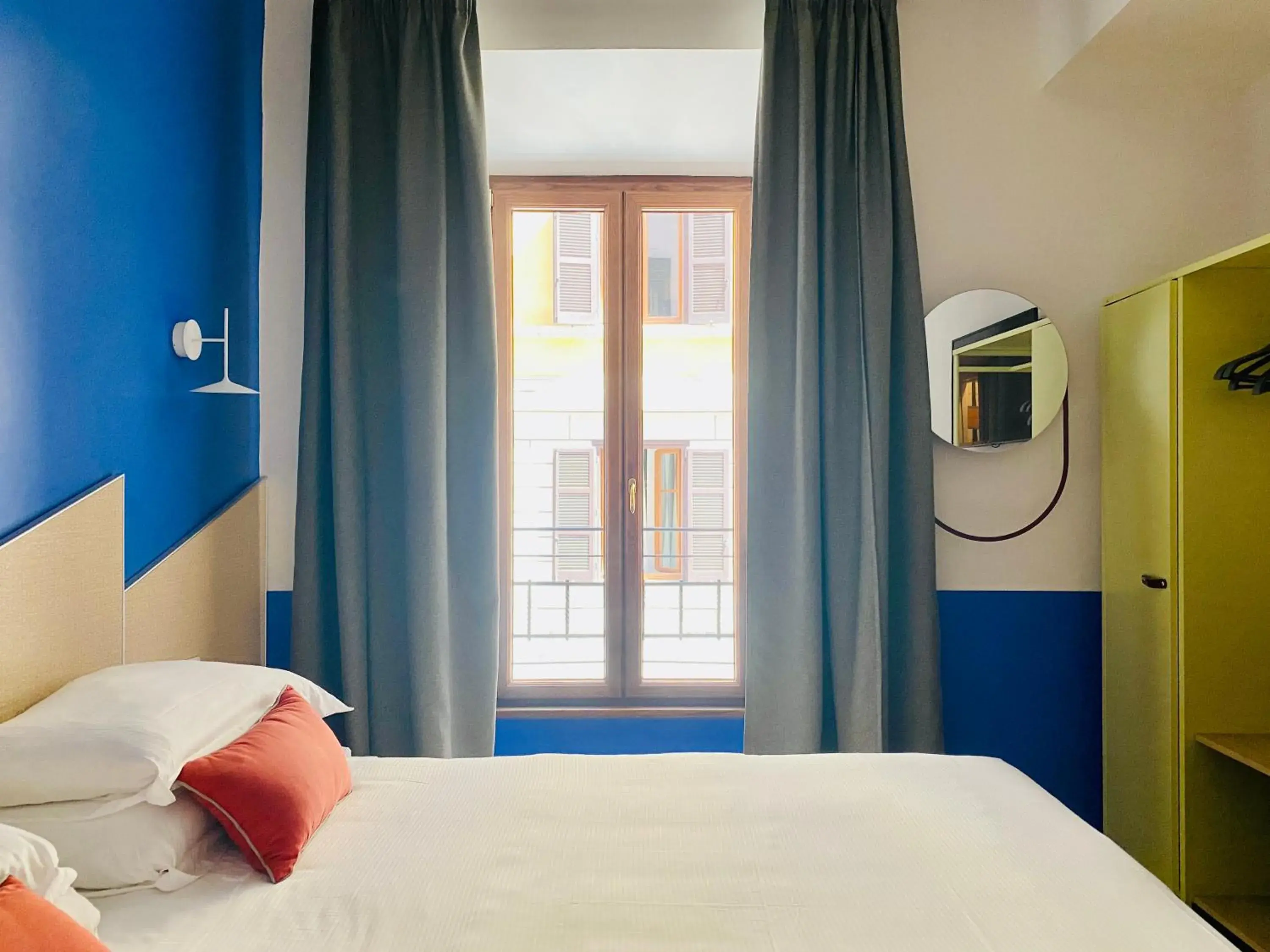 Two-Bedroom Apartment in Salotto Monti Two-Bedroom Apartment in Salotto Monti