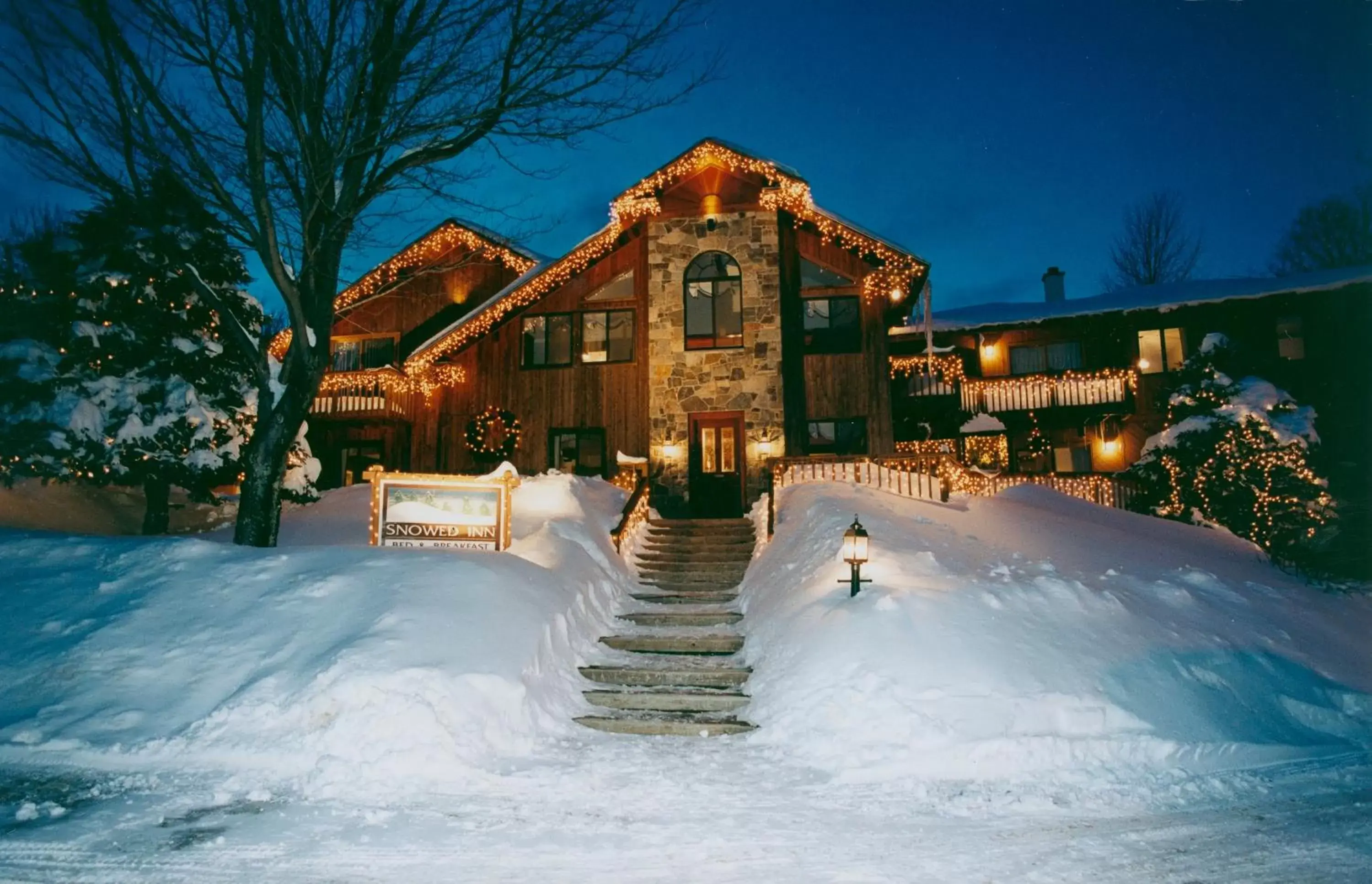 Property building, Winter in The Snowed Inn
