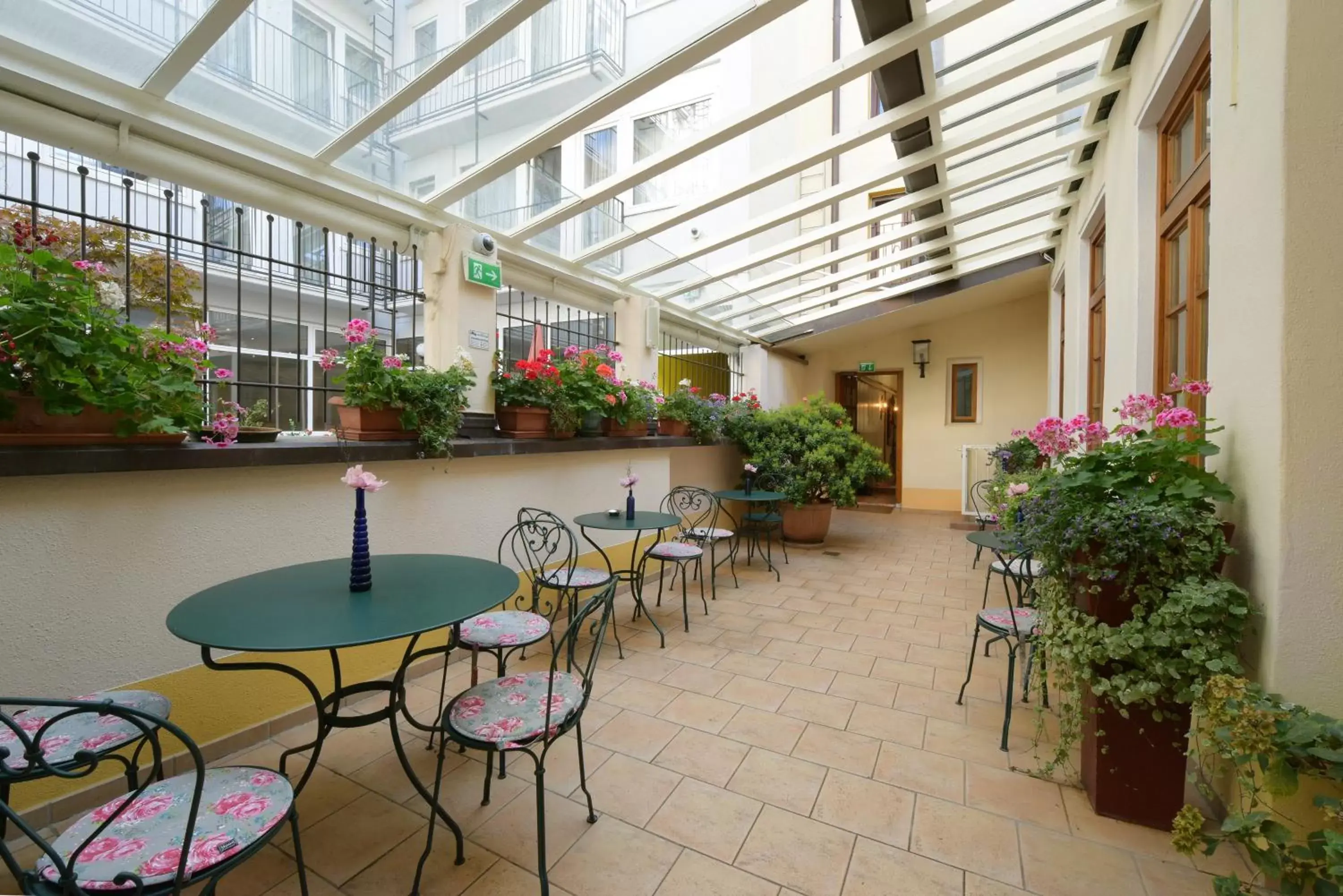 Patio in Hotel Eder