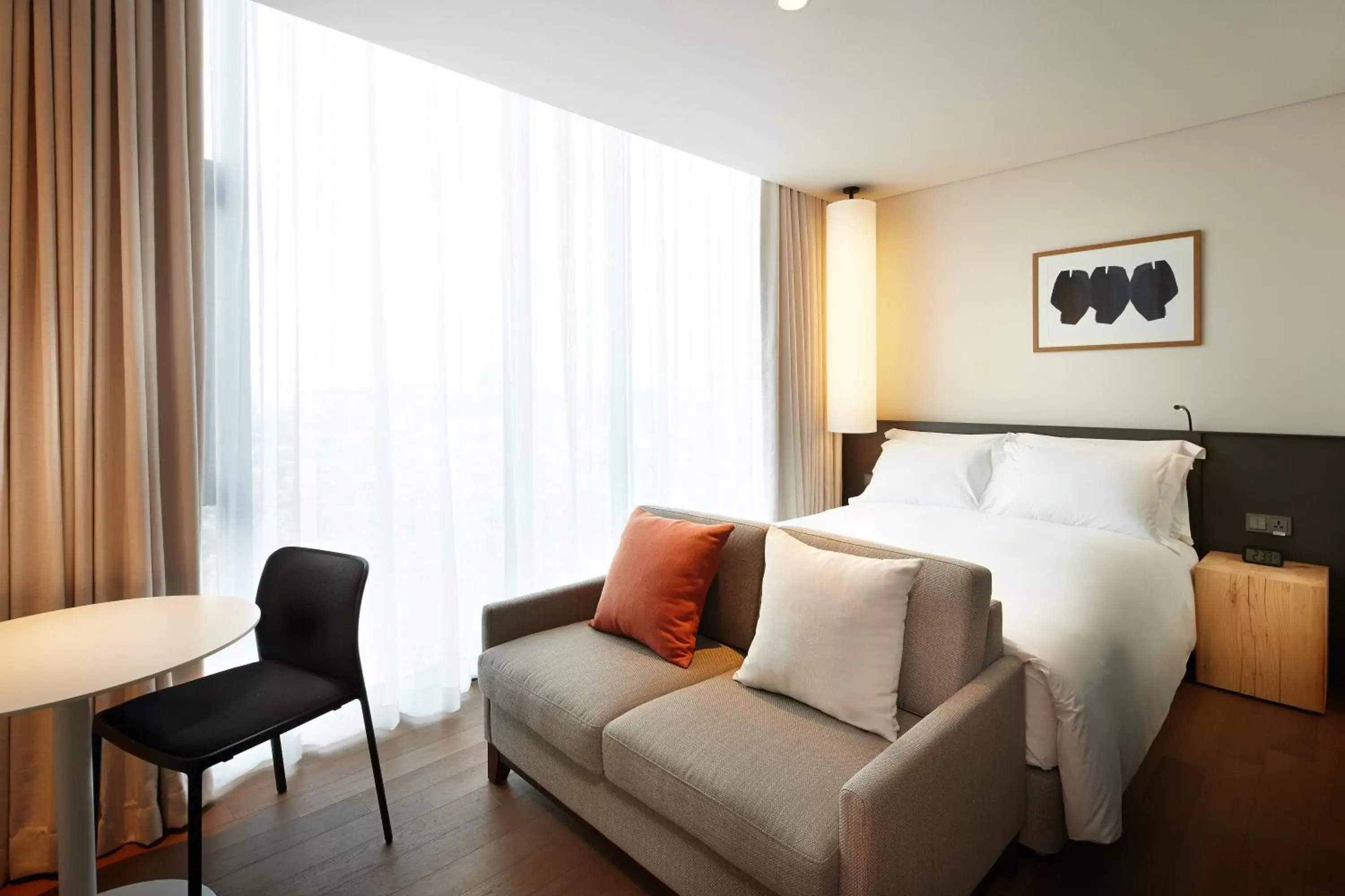 Bed, Seating Area in Shilla Stay Guro
