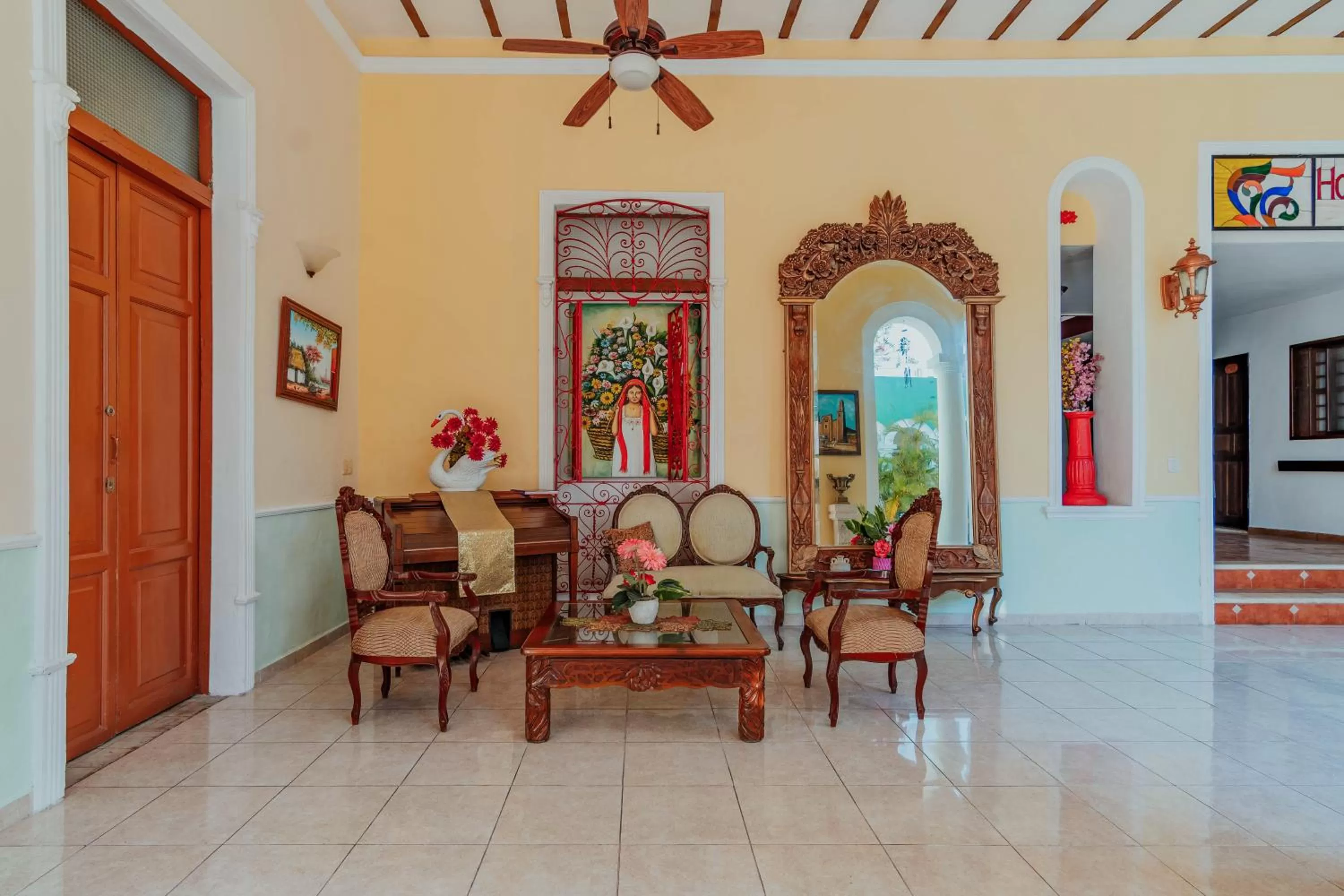 Living room in Hotel Santa María Mérida