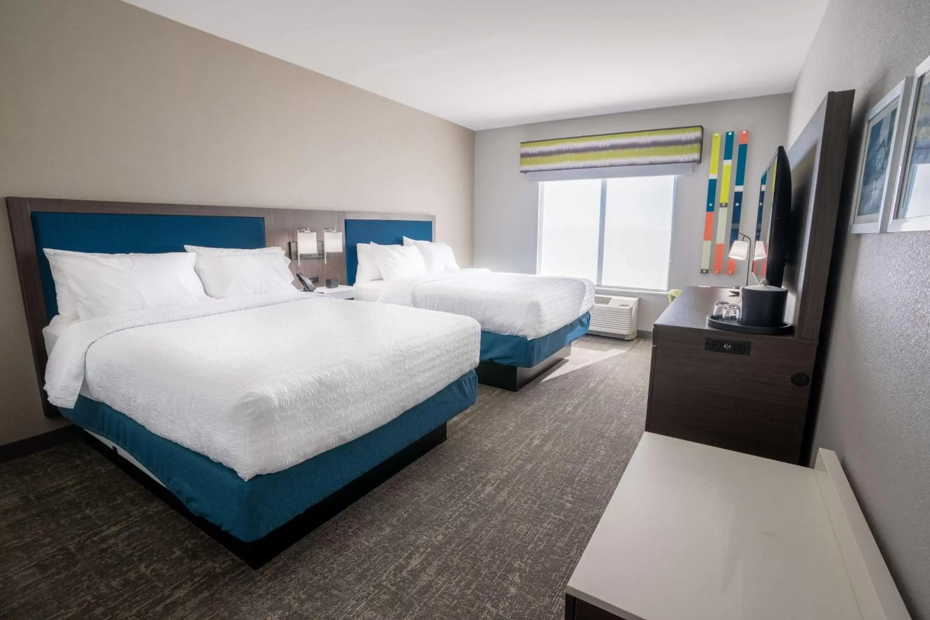 Bed in Hampton Inn By Hilton Huntley Chicago