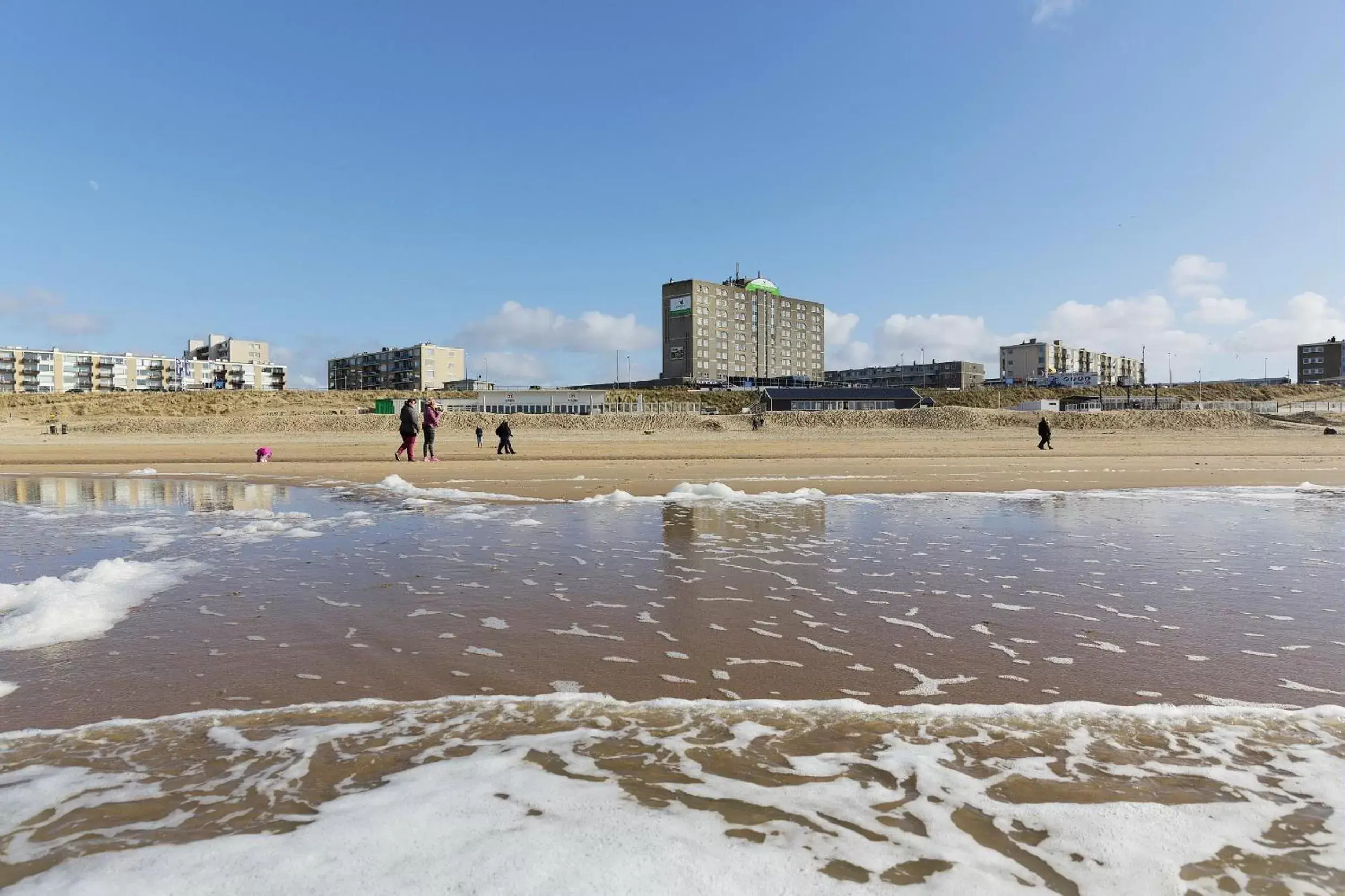 Spring in Beachhotel Zandvoort by Center Parcs