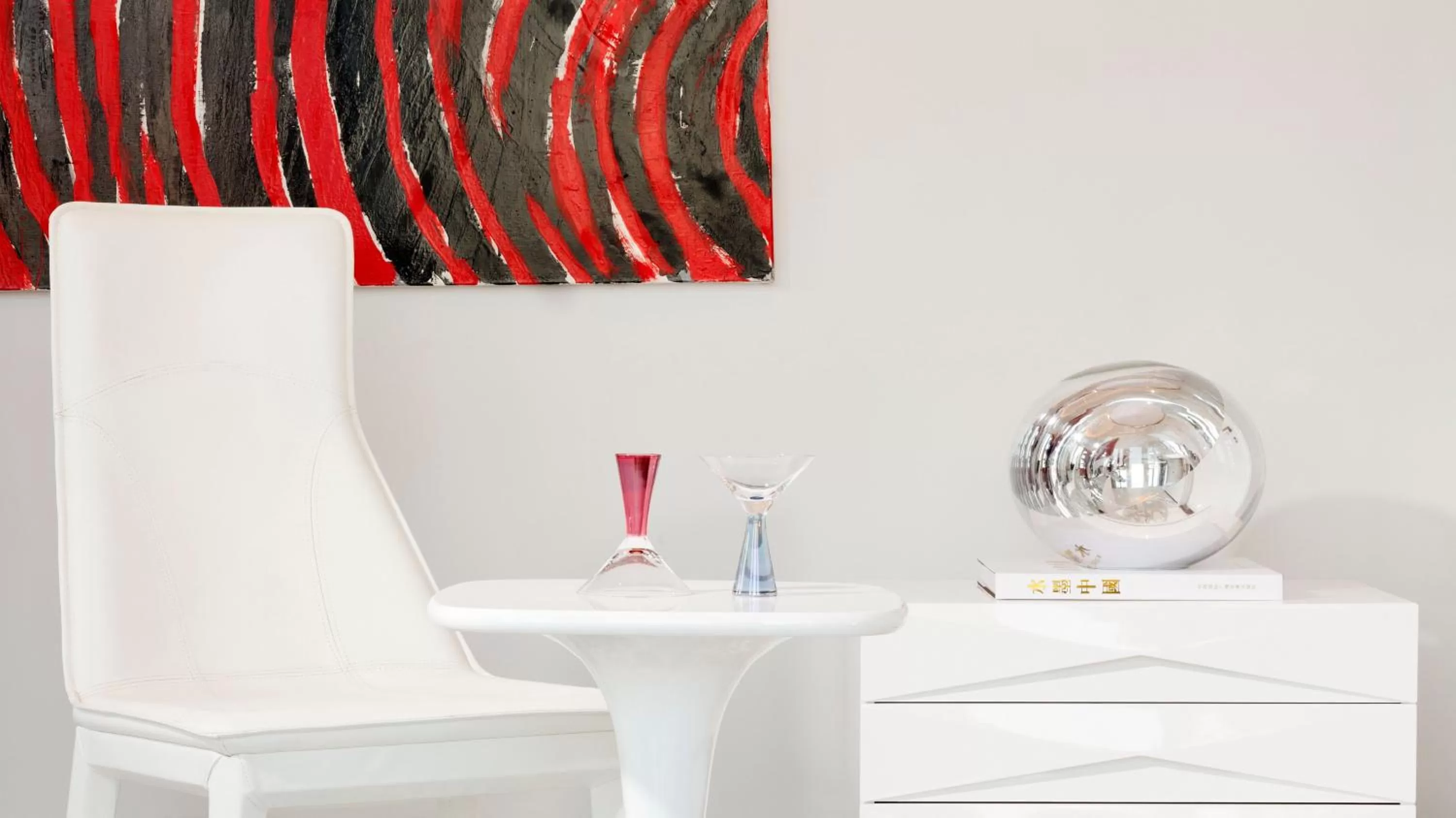 Bedroom in Hotel Indigo Shanghai On The Bund by IHG