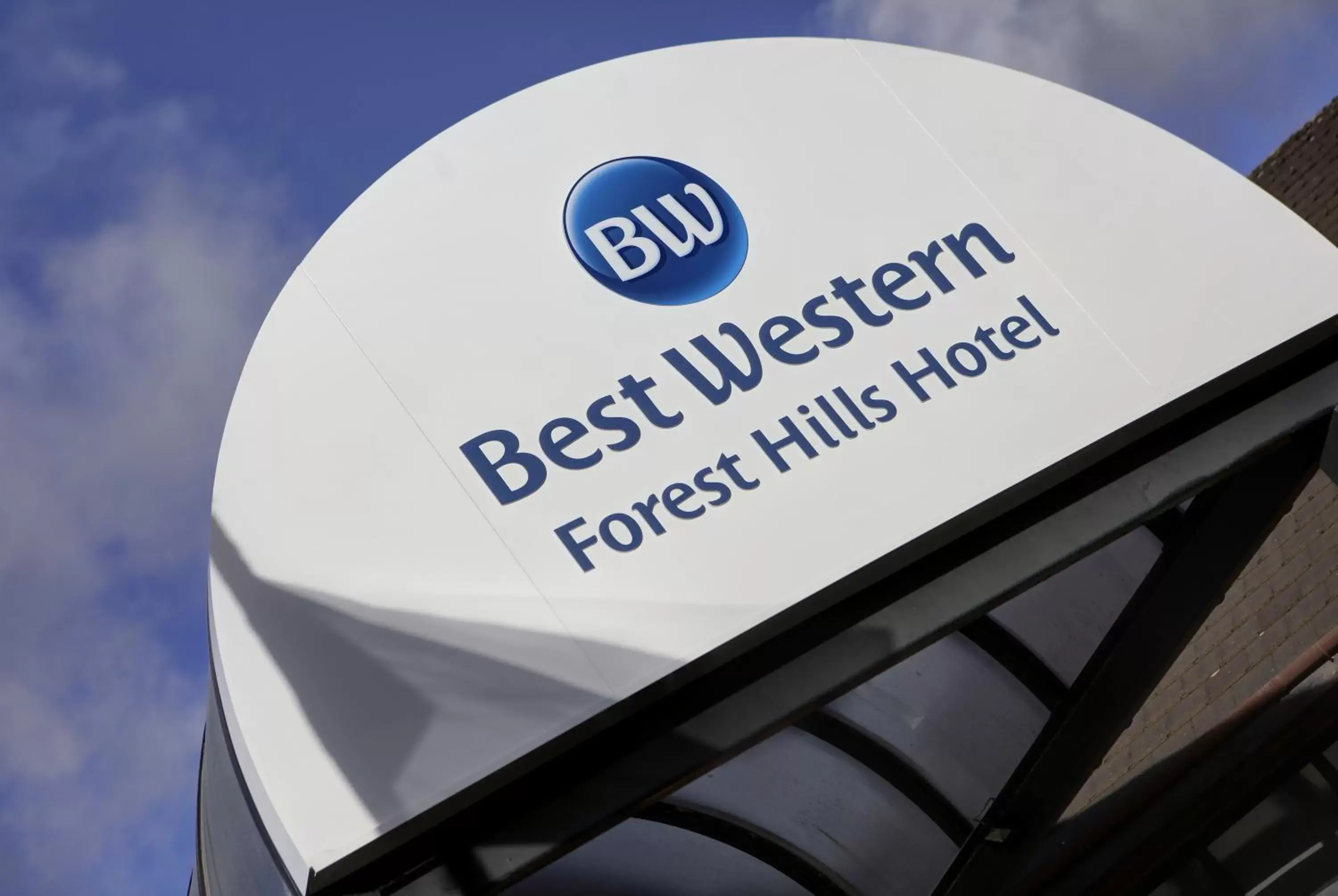 Facade/entrance, Property Logo/Sign in Best Western Frodsham Forest Hills Hotel