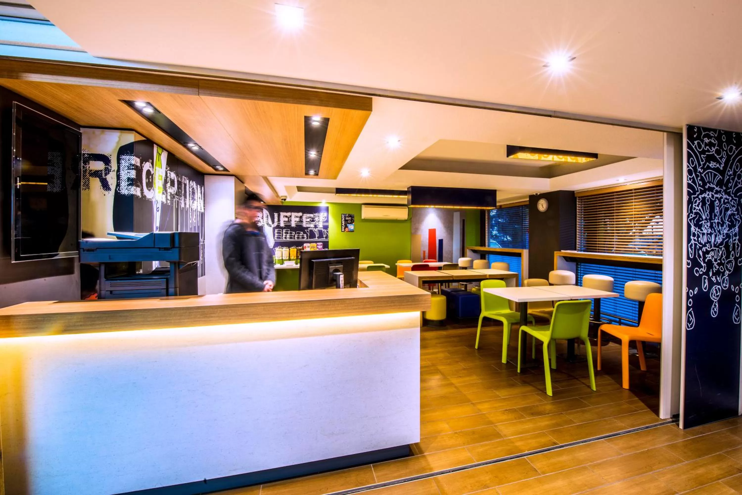 Staff in ibis Budget - St Peters