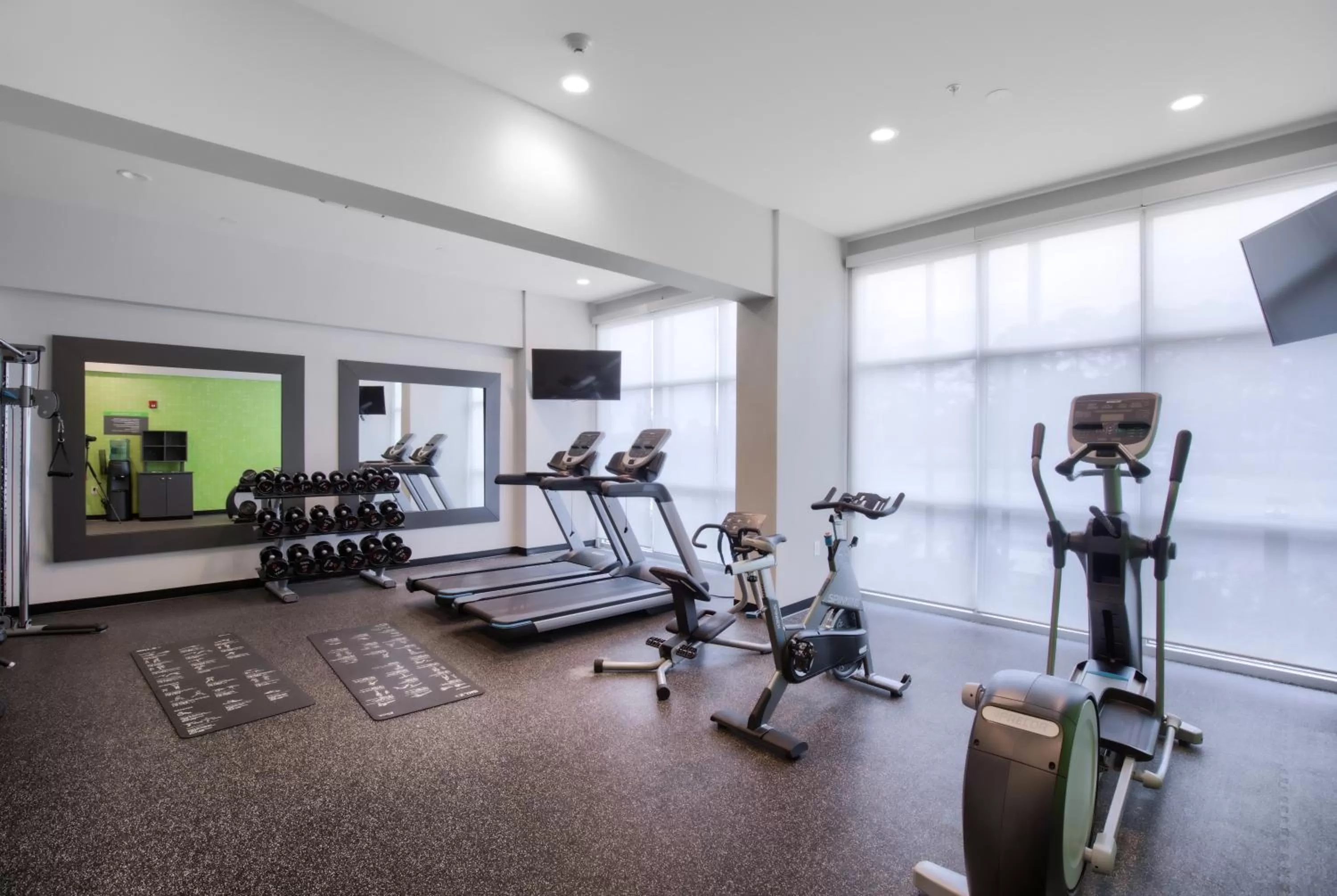 Fitness centre/facilities in La Quinta by Wyndham Mobile