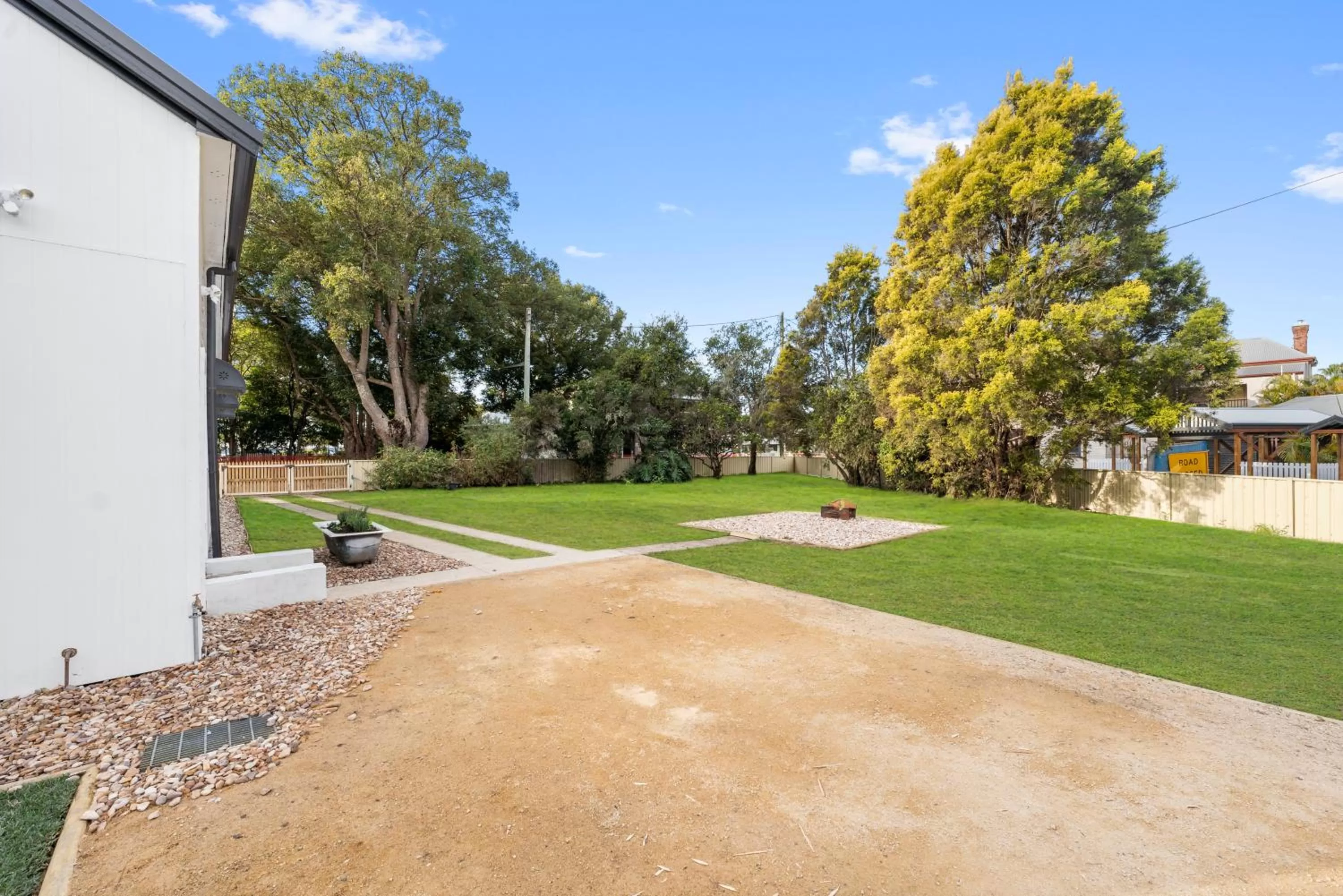 Natural landscape in The Bank House Ulmarra