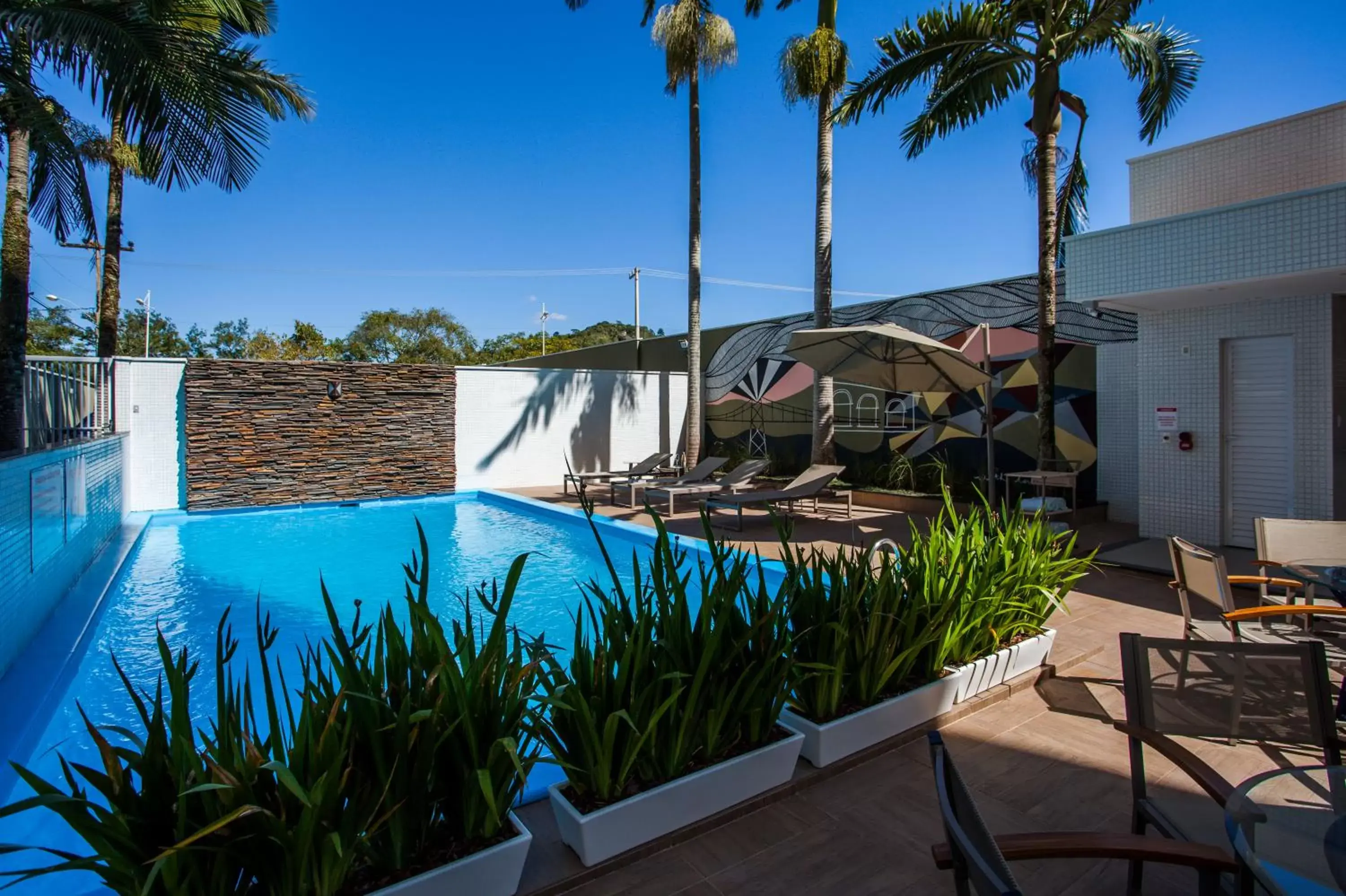 Pool View in Santa Inn Hotel